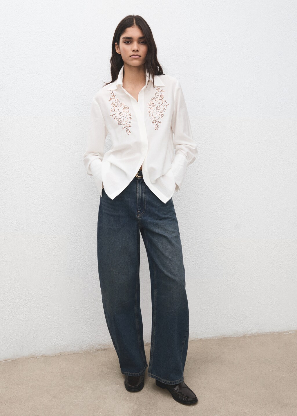 Embroidered shirt with lace accents - image 2