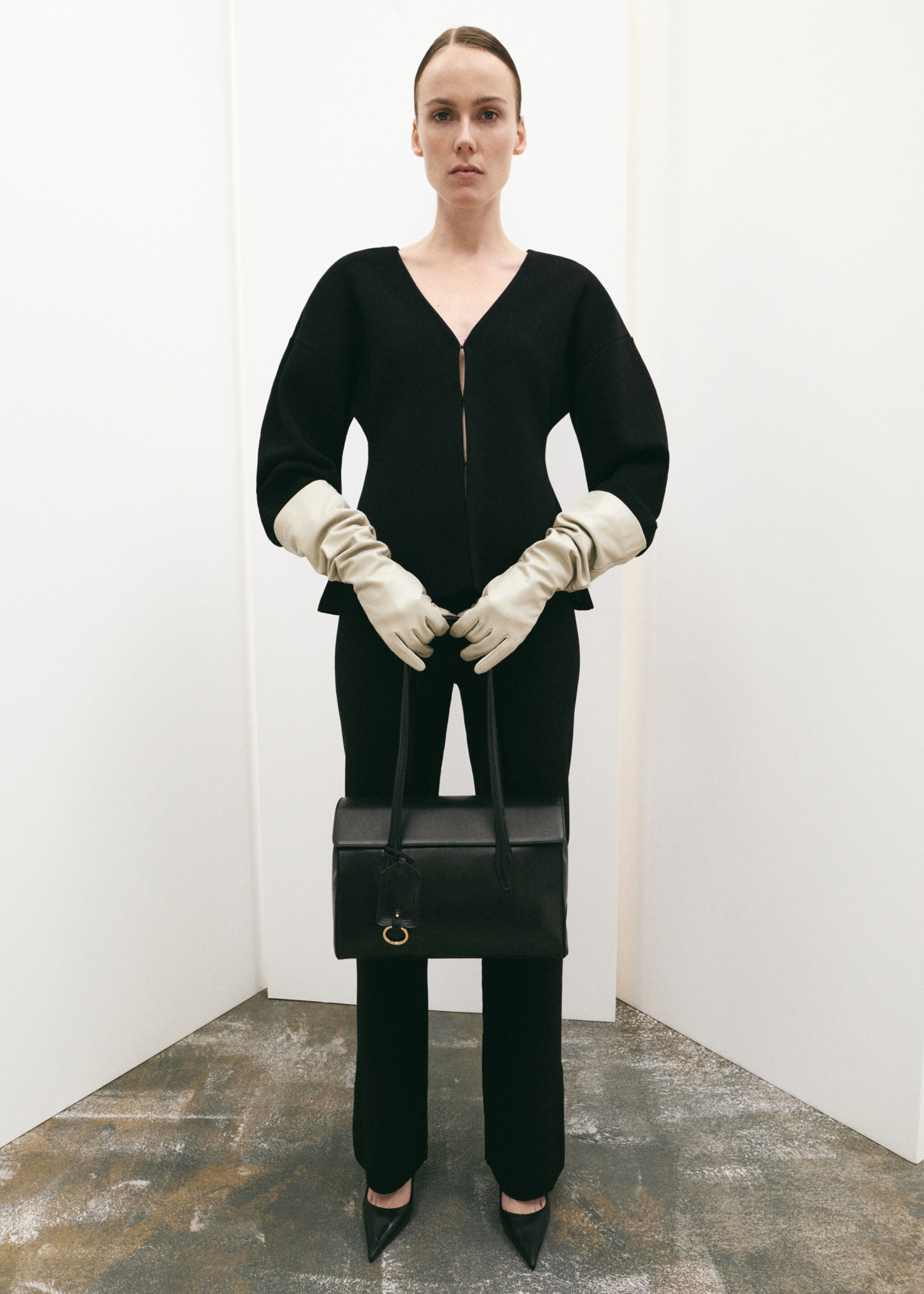 Oversized V-neck cardigan - General plane, Black. Ref: 27071270-00.