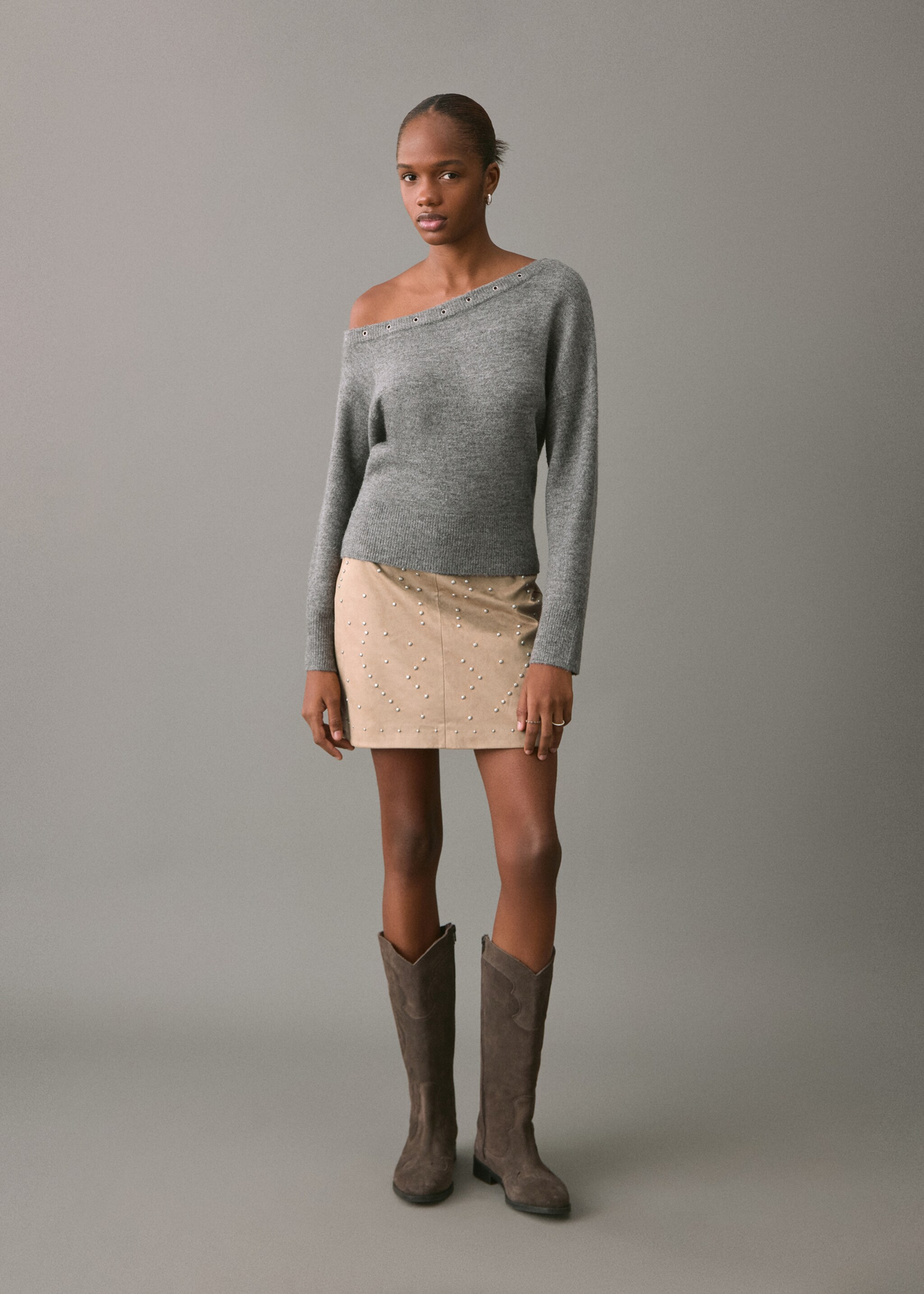 Studded suede short skirt - General plane, Sand. Ref: 27071293-00.