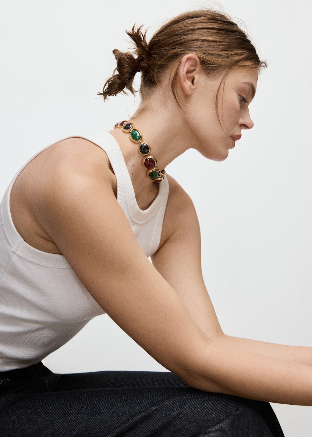 Combined-resin bead necklace