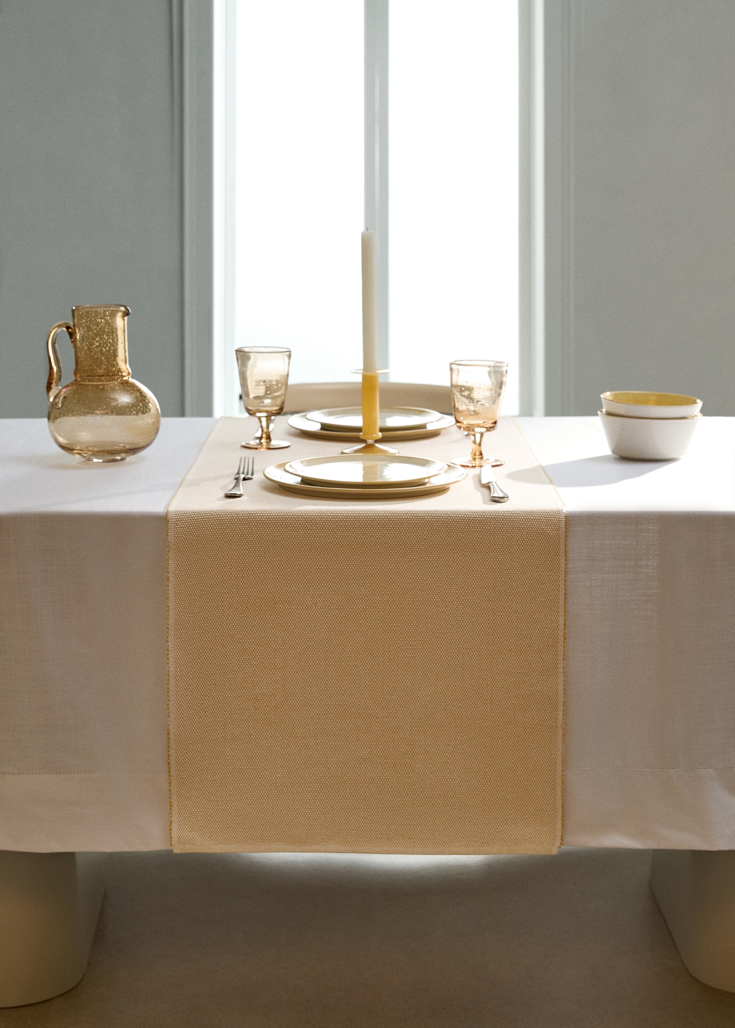 Cotton table runner with melange effect - General plane