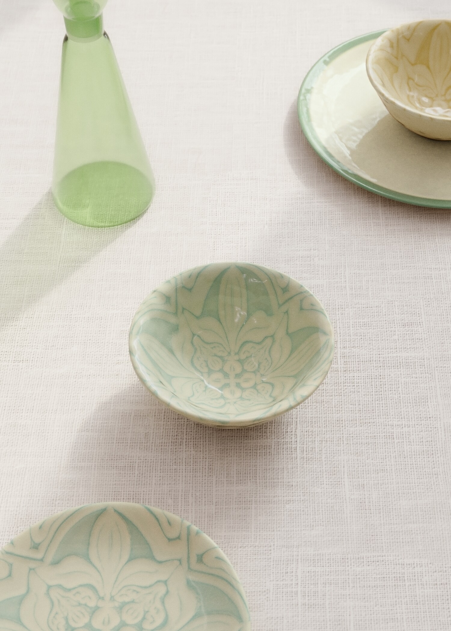 Floral gres bowl - General plane