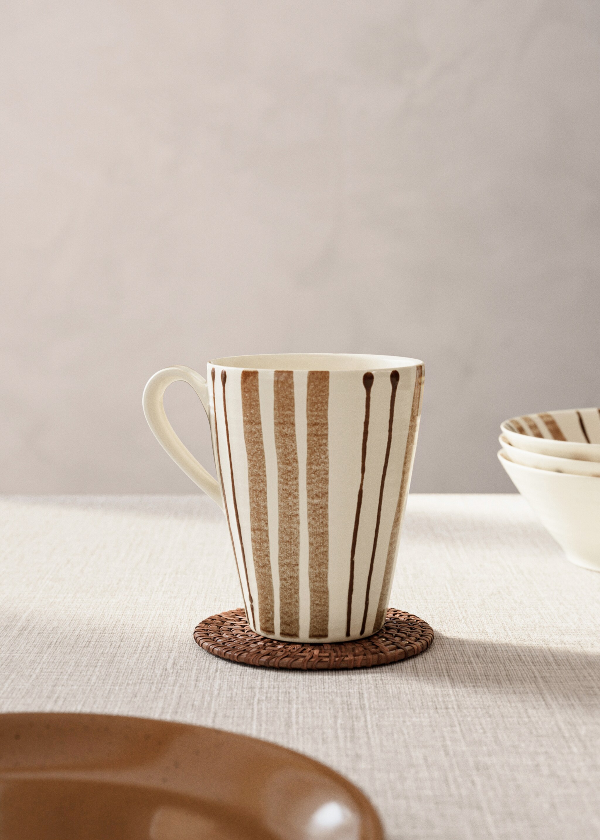 Stoneware tea cup - General plane, Brown. Ref: 27071527-00.