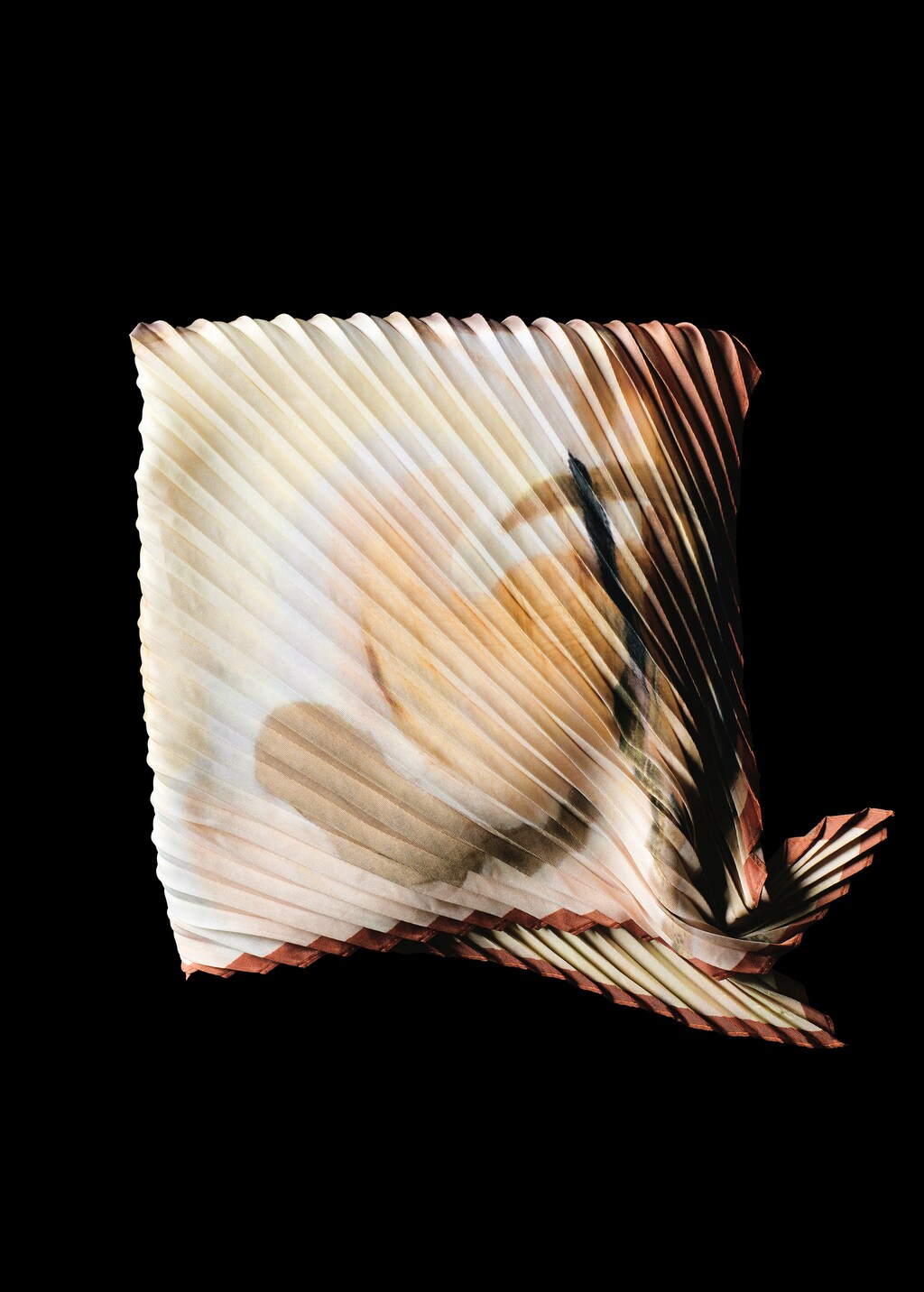 Printed pleated scarf - image 2