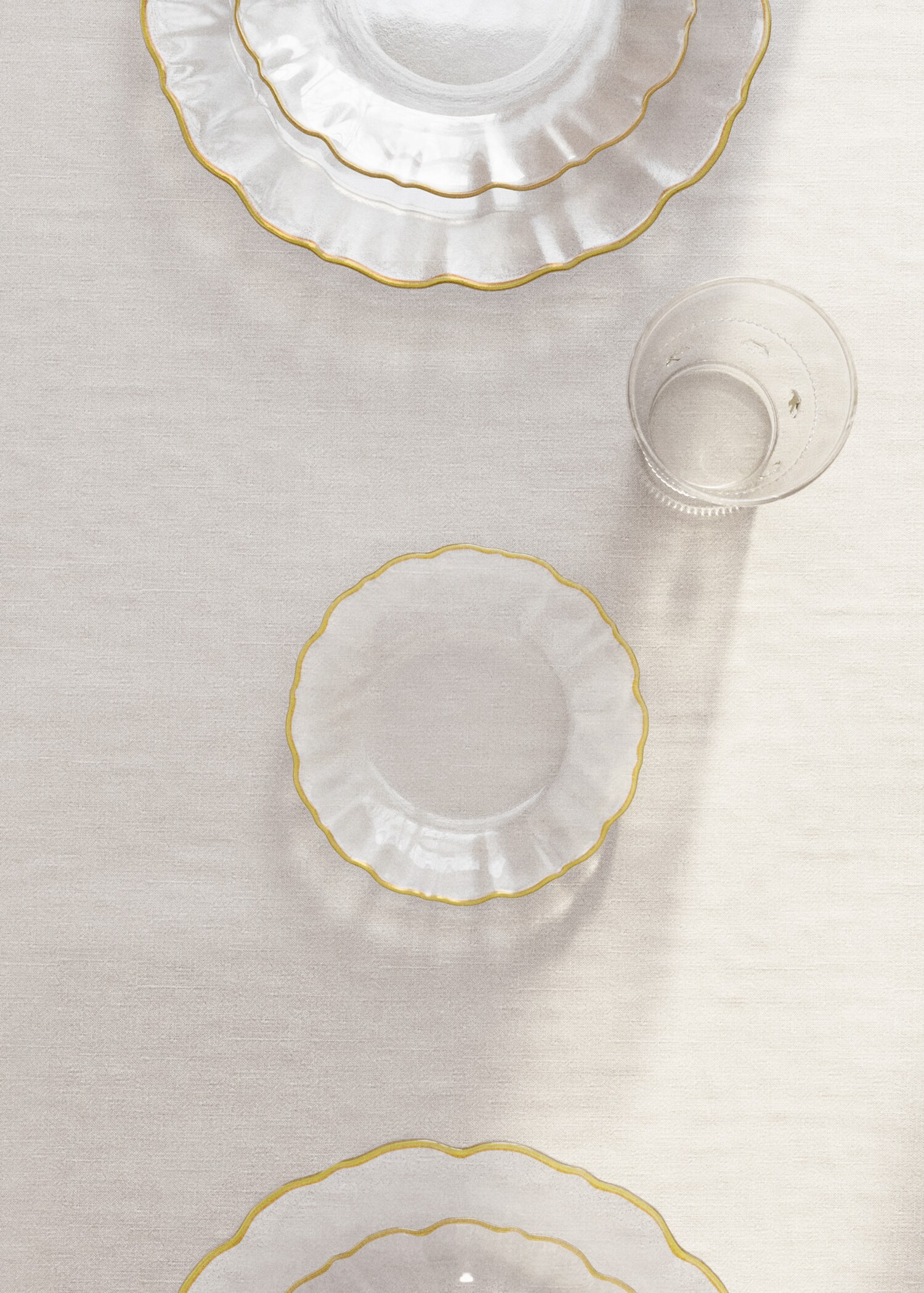 Skleněný talíř s kontrastem - Celkový náhled