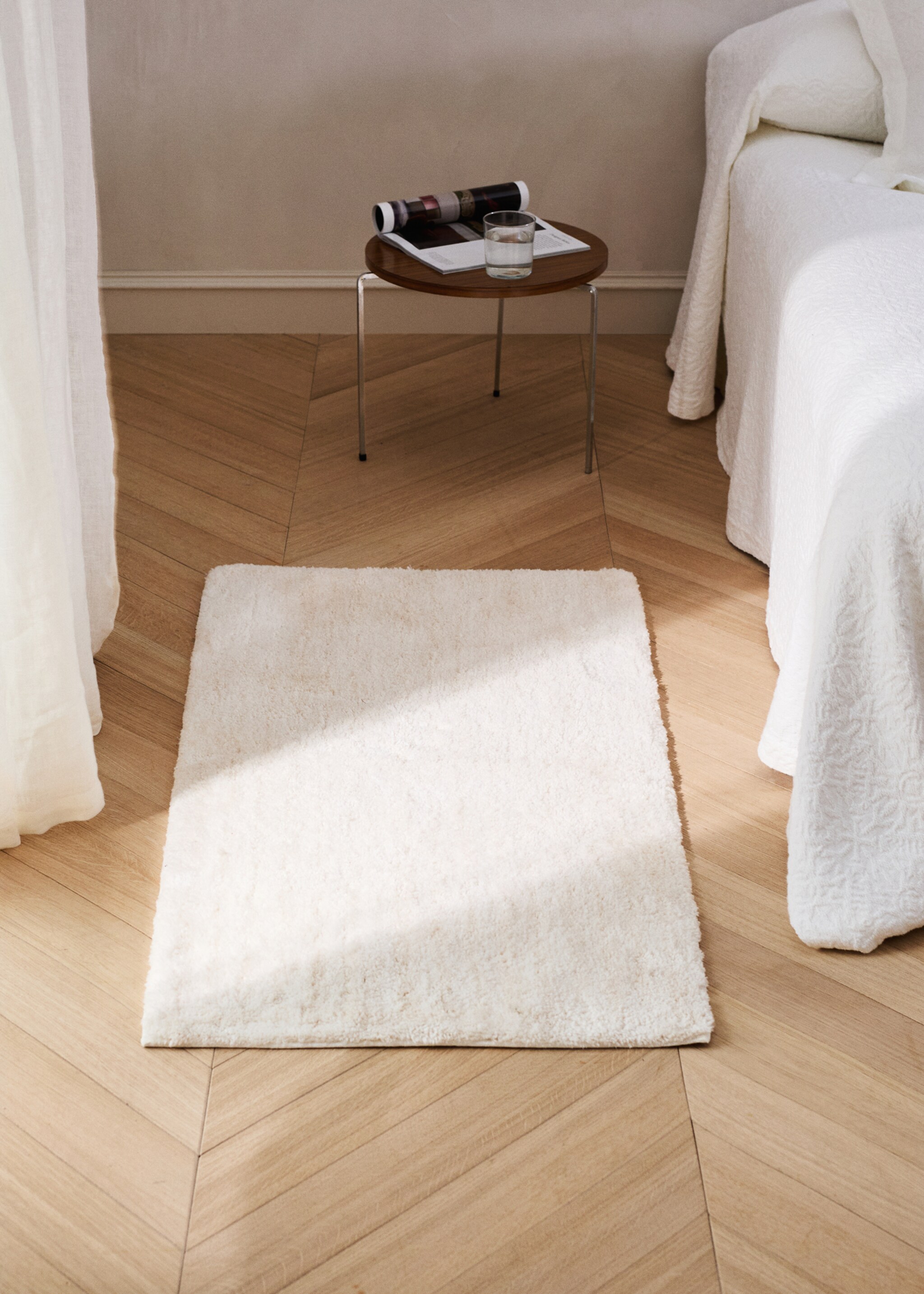 Cotton yarn rug with a soft feel - General plane, Off White. Ref: 27073270-00.