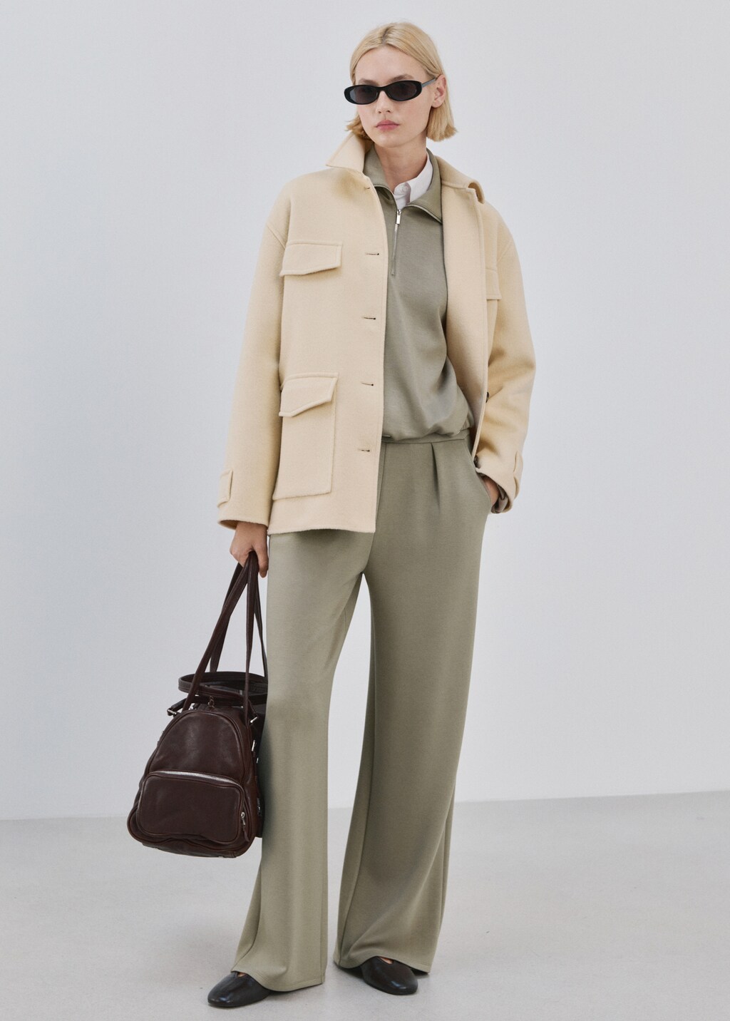 Straight-fit pants with elastic waist - image 2