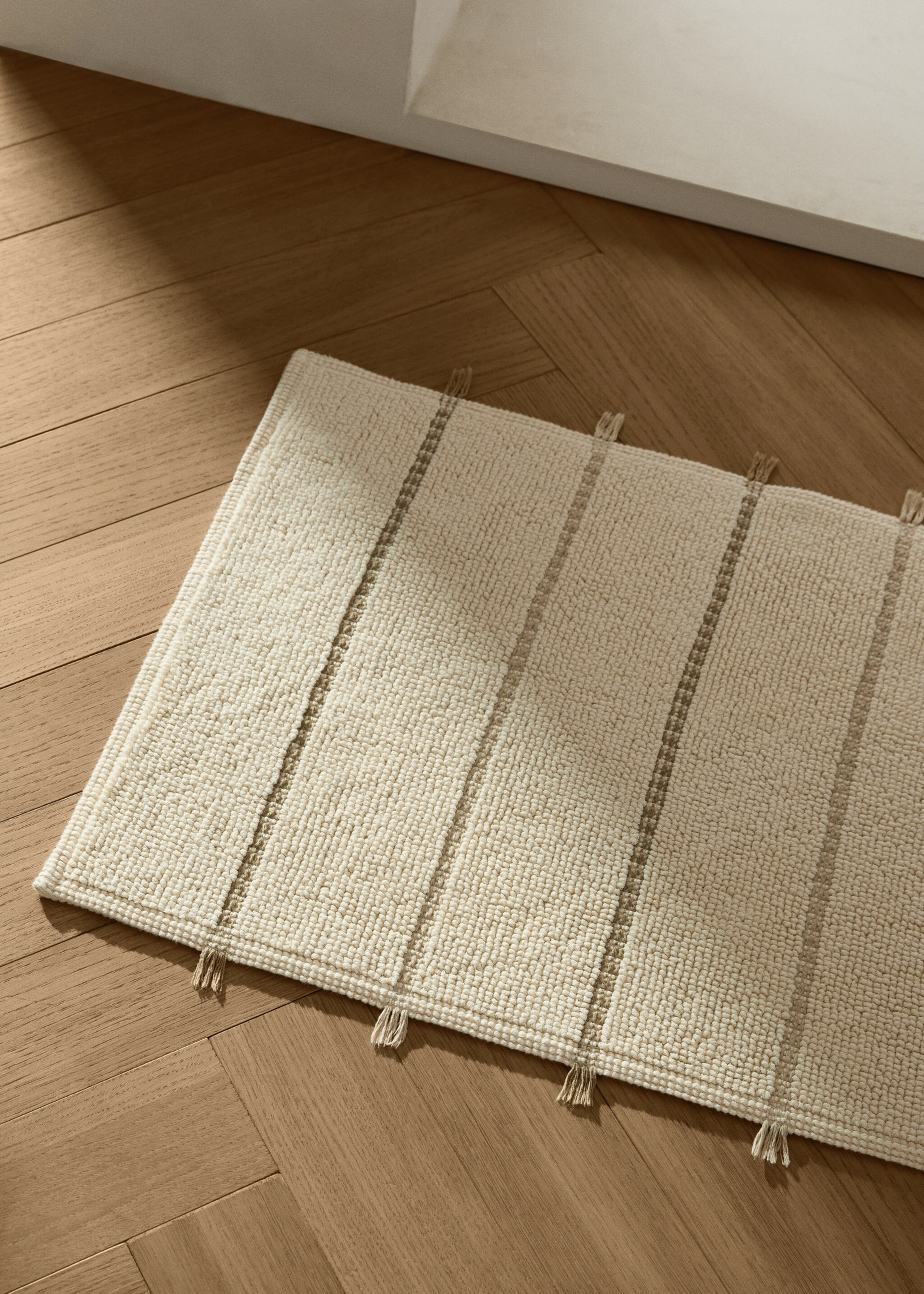 Striped bath mat with fringe detail - General plane, Ecru. Ref: 27073742-00.