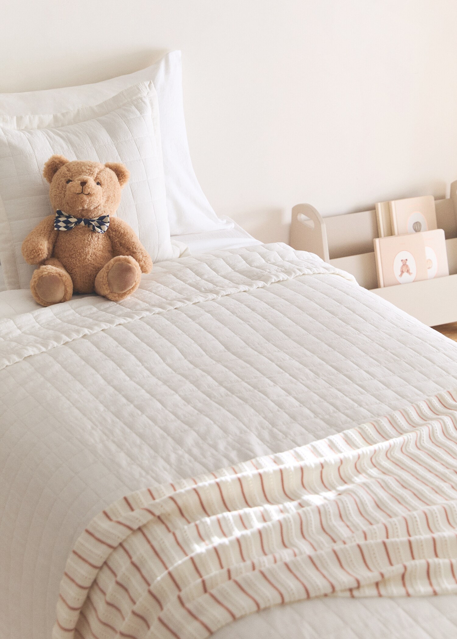 Quilted cot duvet - General plane