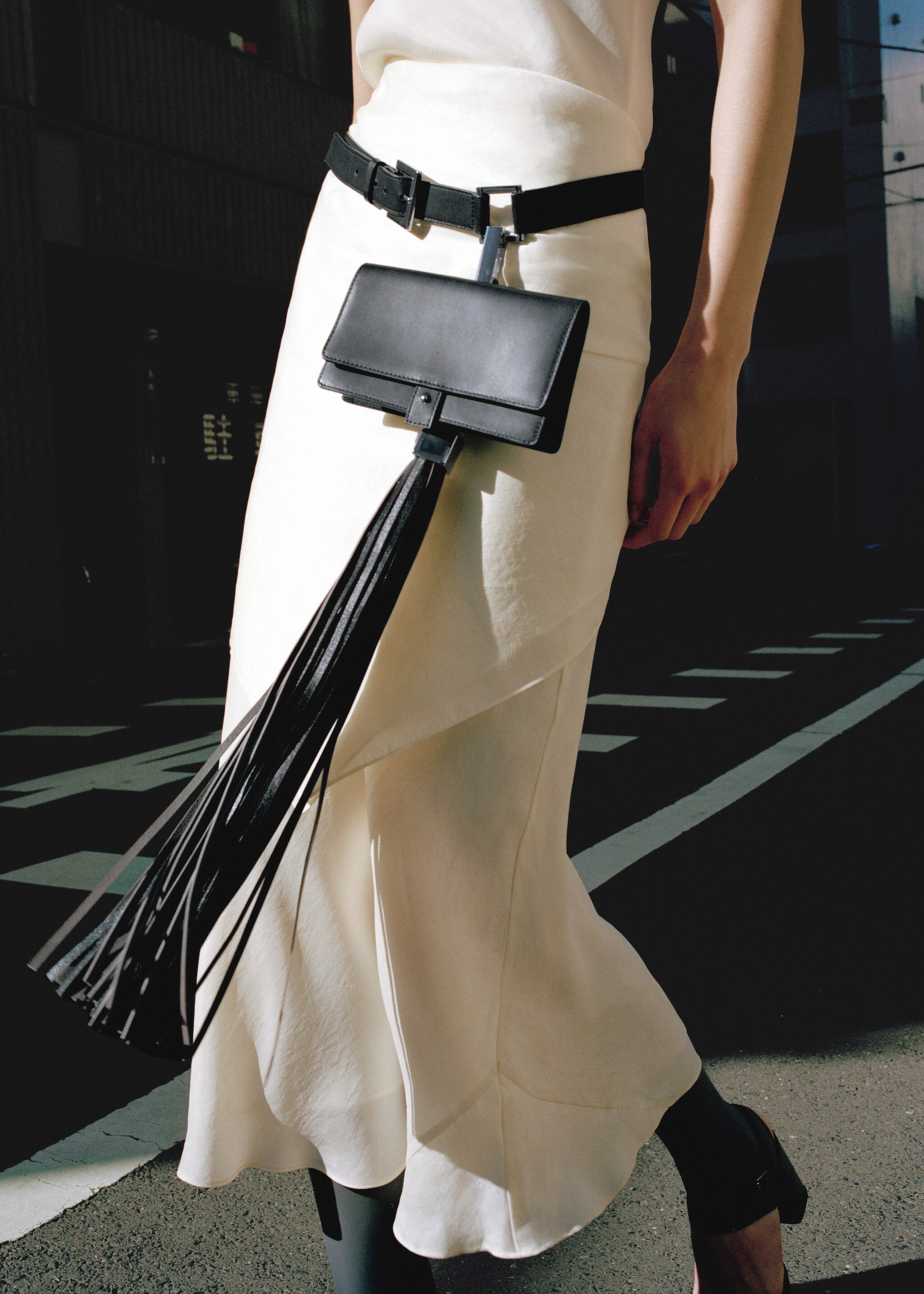 Ремень из 100% натуральной кожи со съемным кошельком - Общий план, Черный. Ref: 27074443-00.