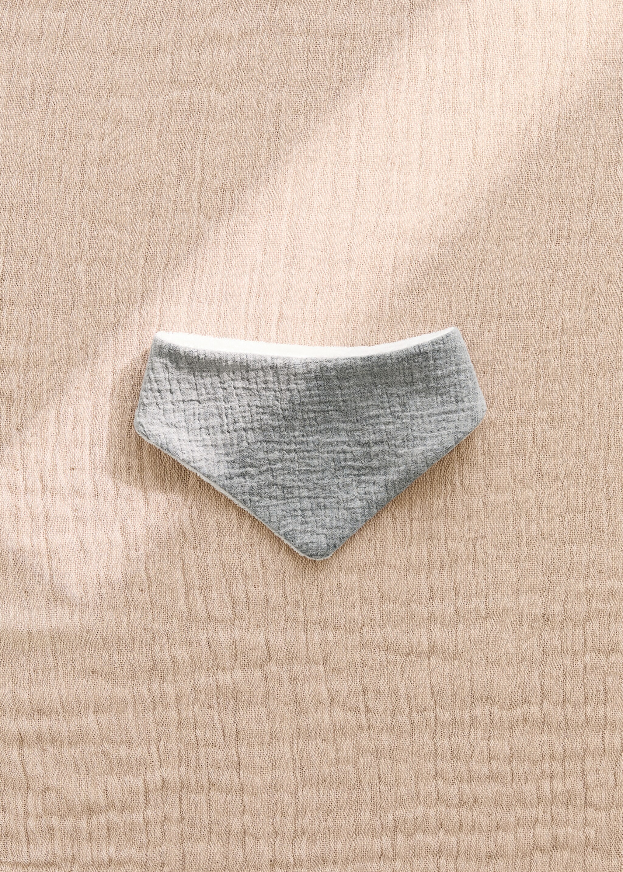 Cotton gauze bib - General plane, Grey. Ref: 27074787-00.