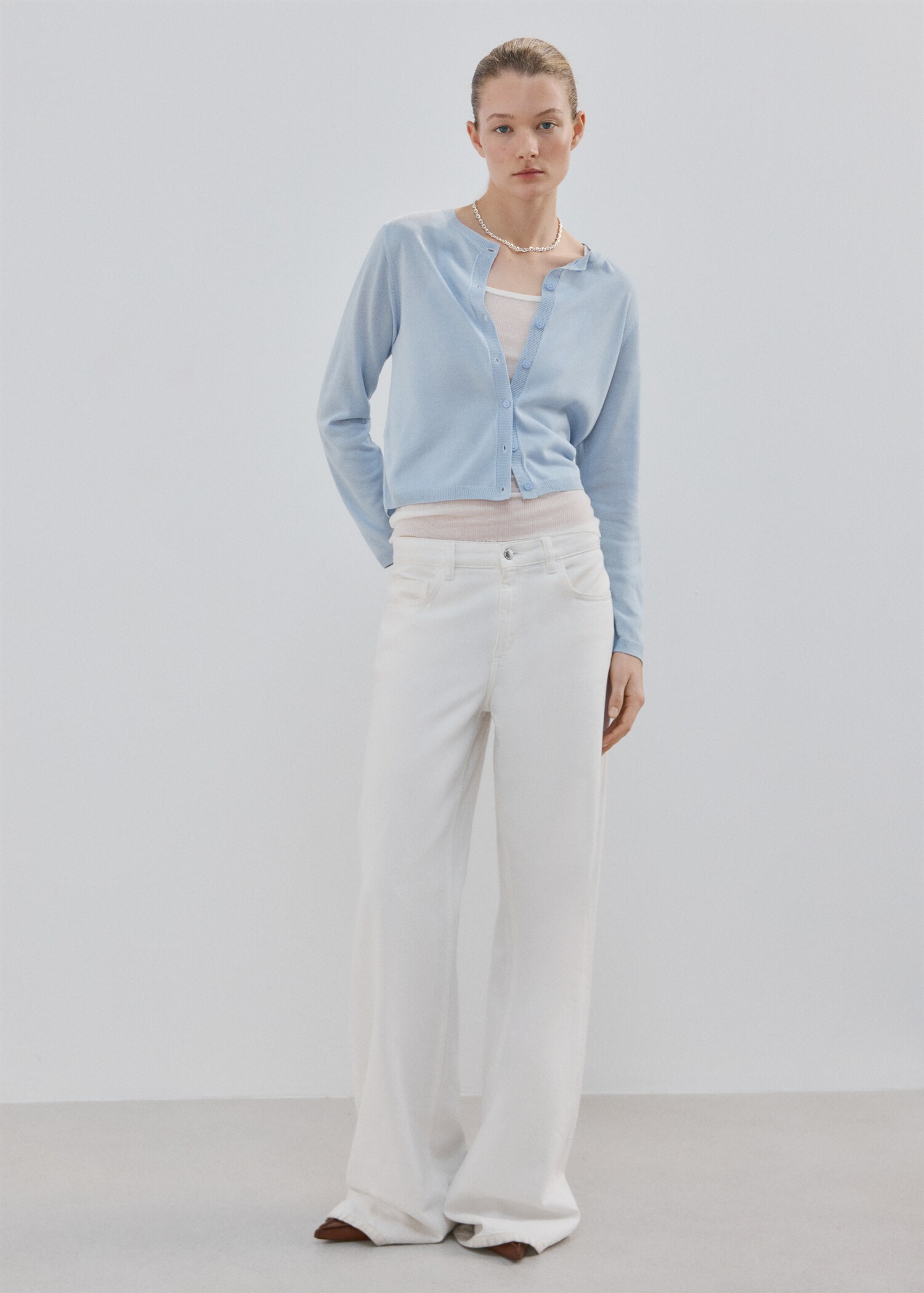 Fine-knit straight-fit cardigan - General plane