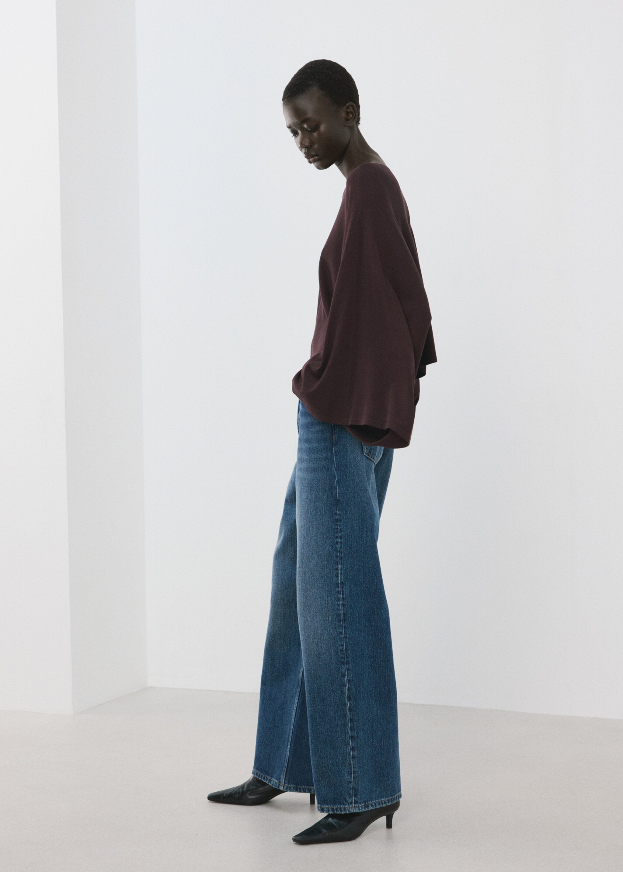 Asymmetrical knitted cape - General plane, Wine. Ref: 27075826-00.