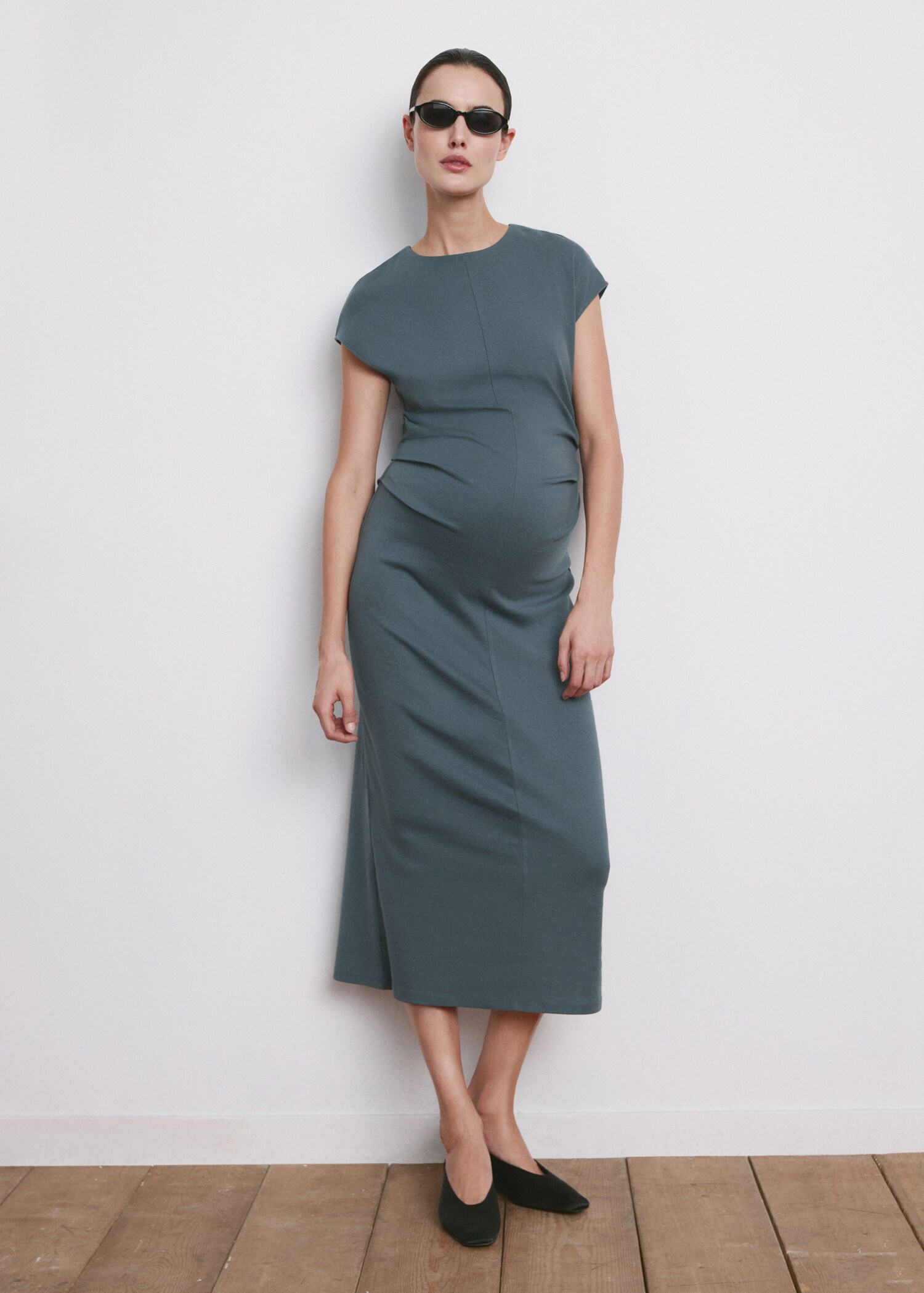Cotton maternity dress - General plane