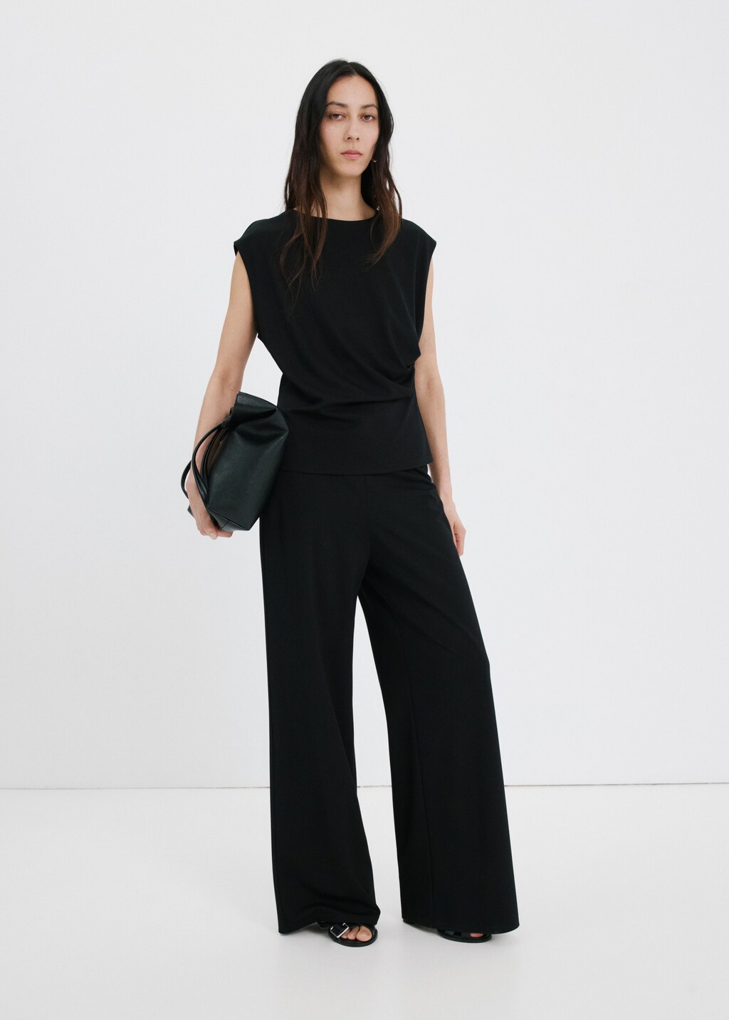 Straight-fit pants with elastic waist