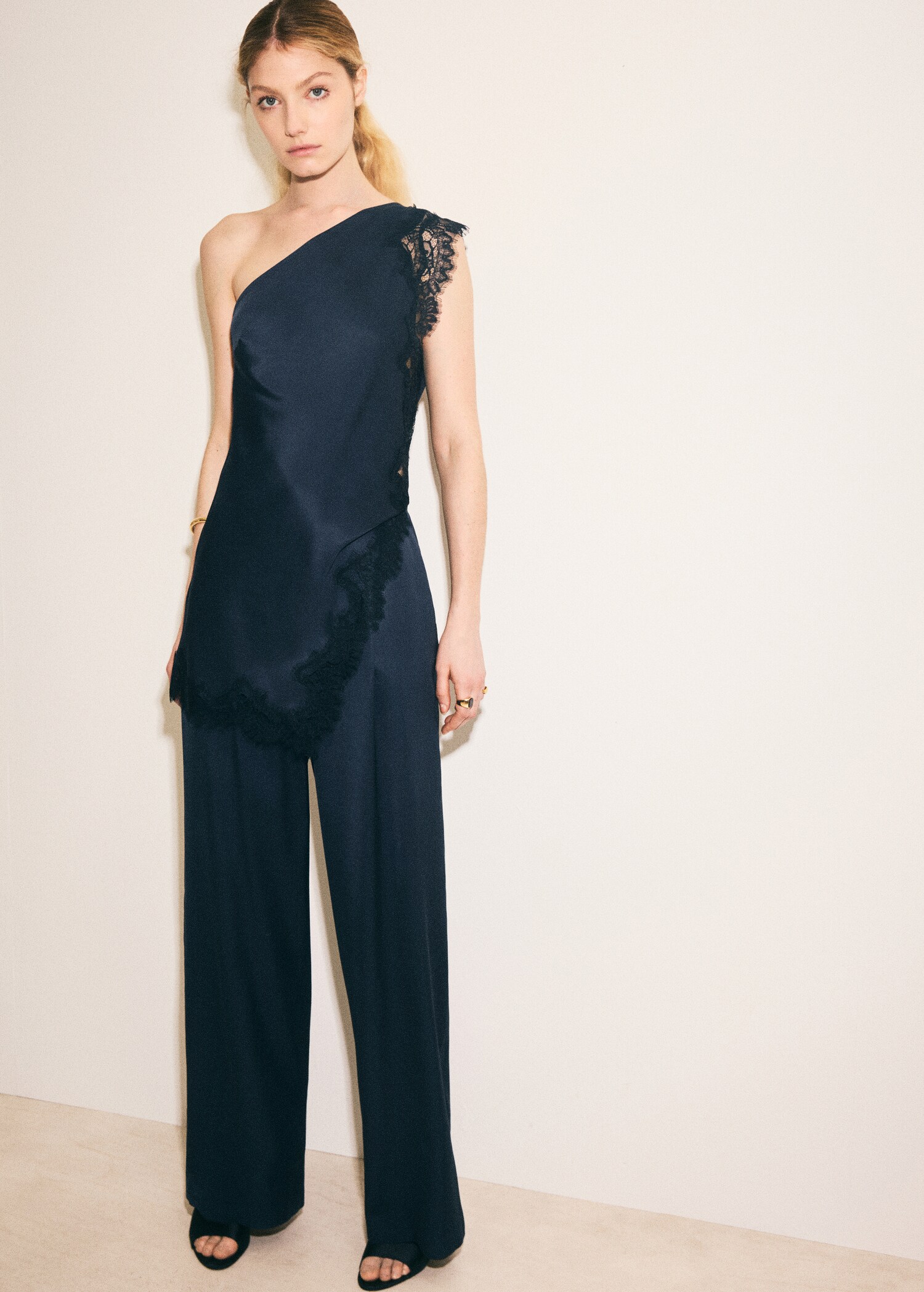 Satin straight-fit trousers - General plane