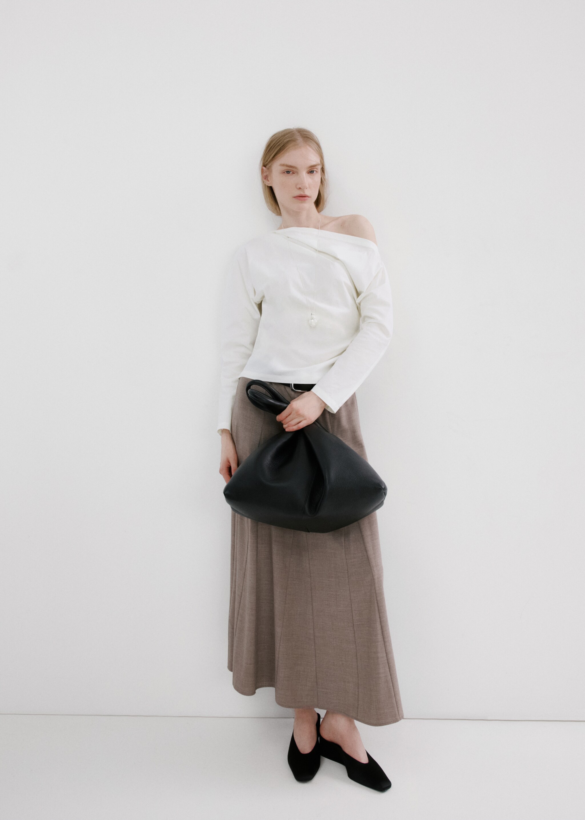 Chemisier coton col asymétrique - Plan général, Blanc cassé. Ref: 27075843-00.