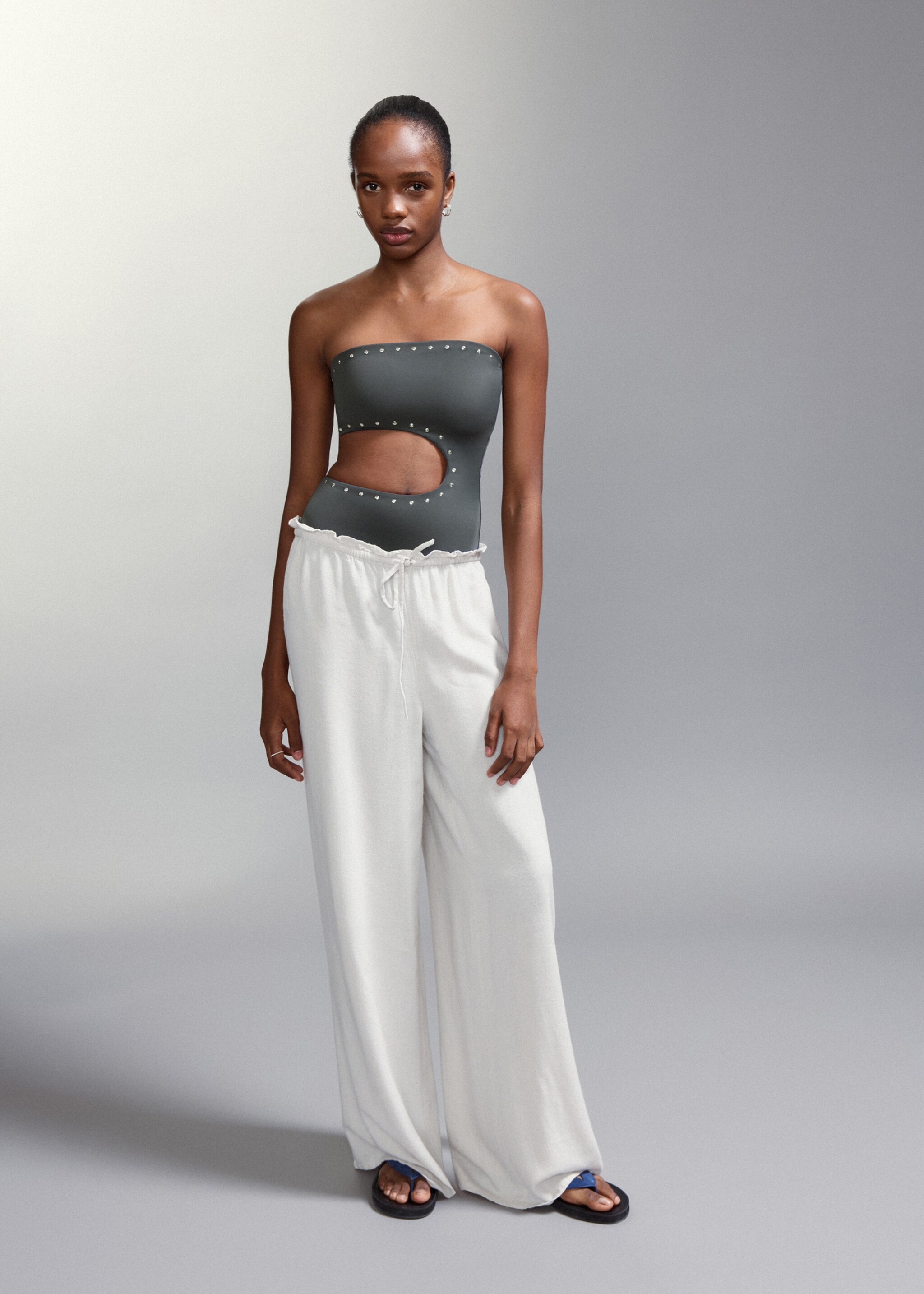 Asymmetric swimsuit with mid-rise bottoms - General plane, Charcoal. Ref: 27075945-00.