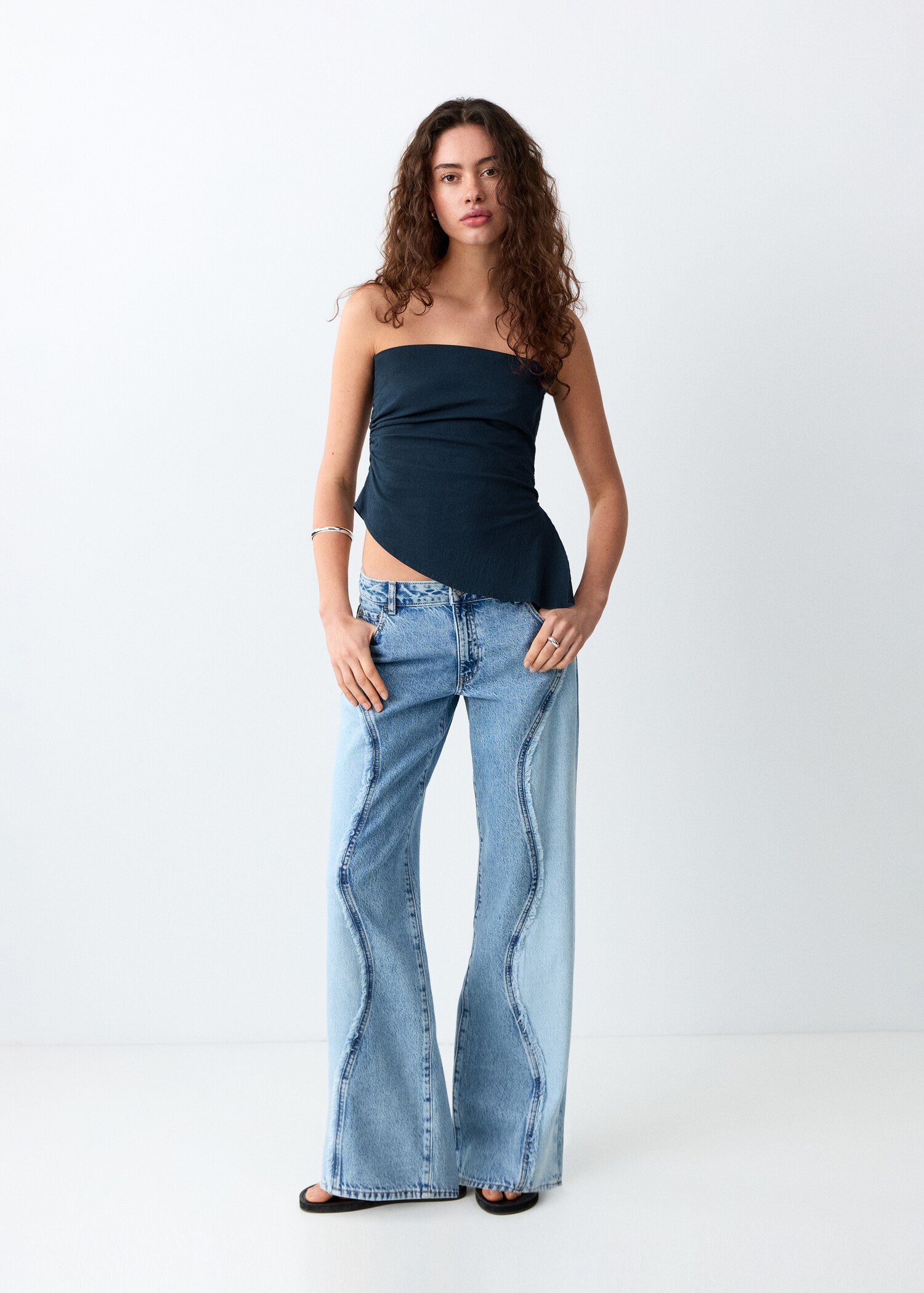 Asymmetric bandeau top - General plane