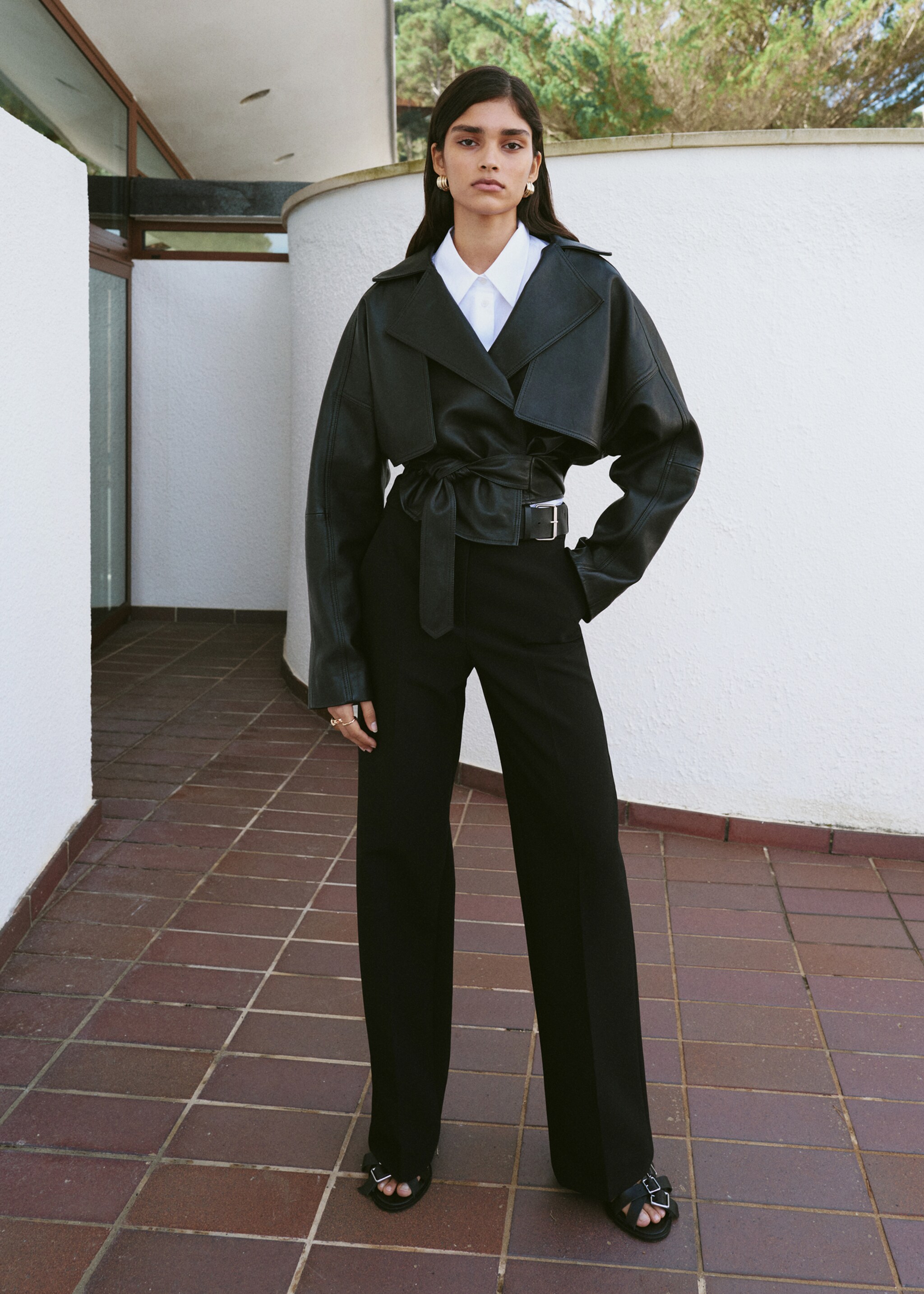 Pantalon droit avec ceinture - Plan général, Noir. Ref: 27075997-00.