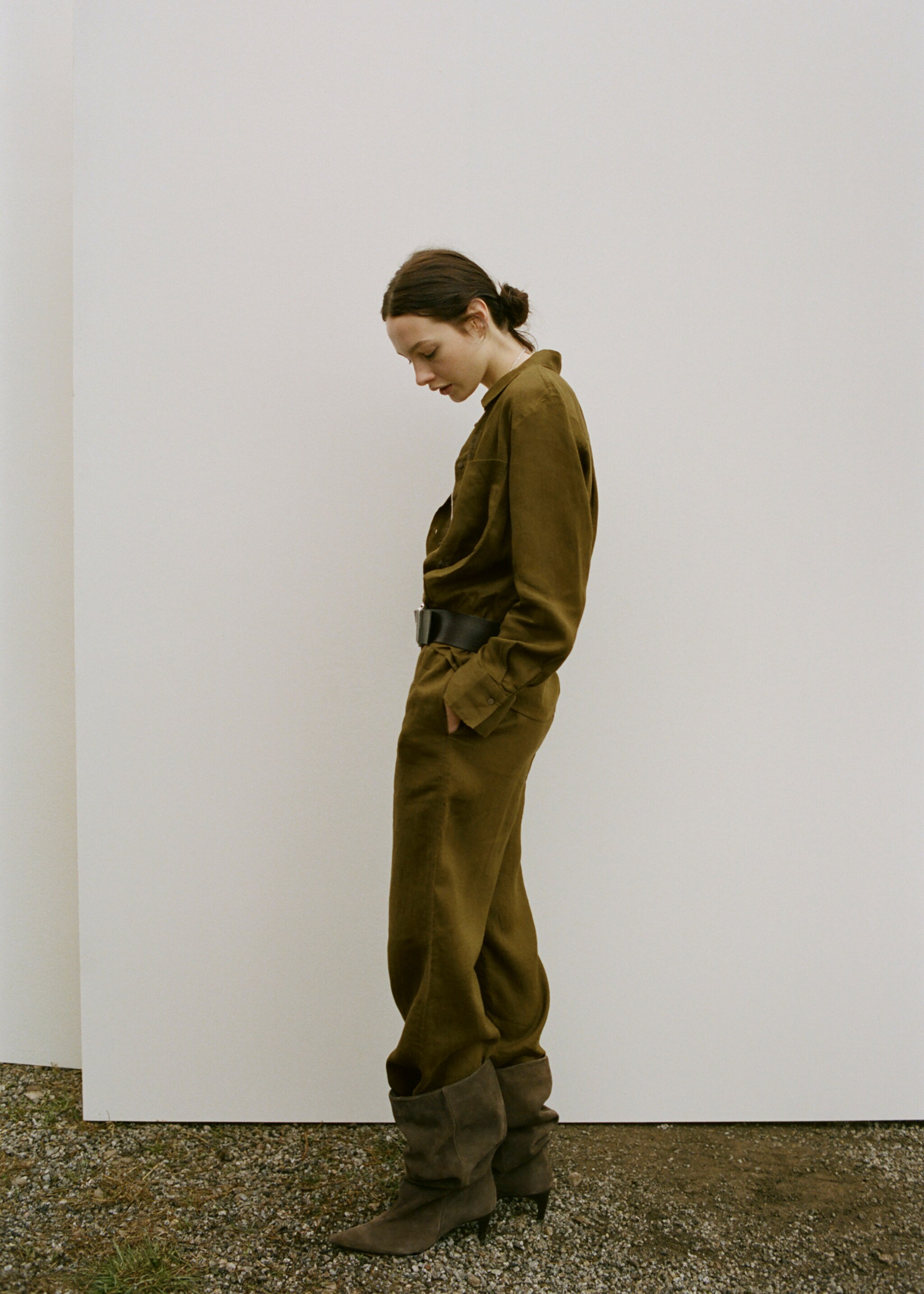 Straight linen-blend trousers - General plane, Olive Green. Ref: 27076356-00.