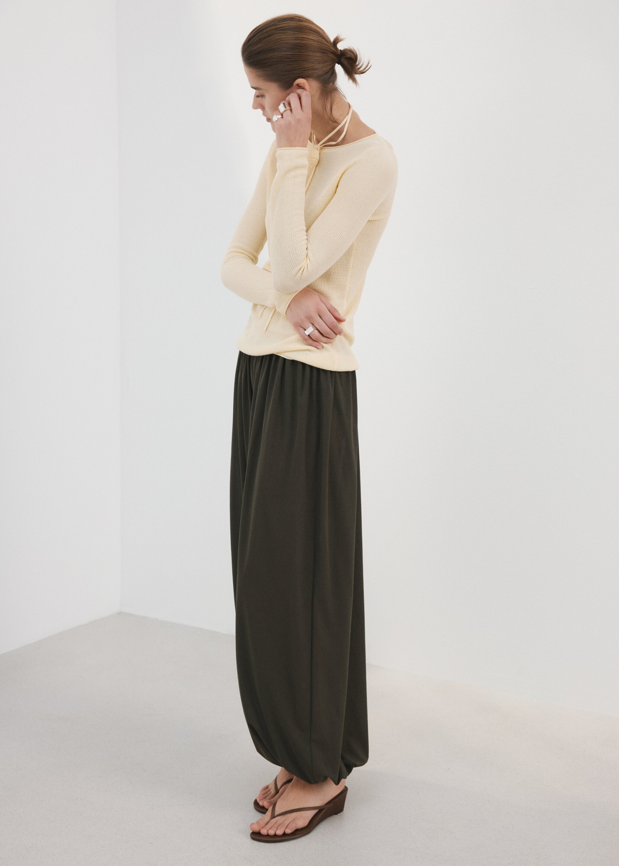 Fine-knit sweater - General plane, Pastel Yellow. Ref: 27077137-00.