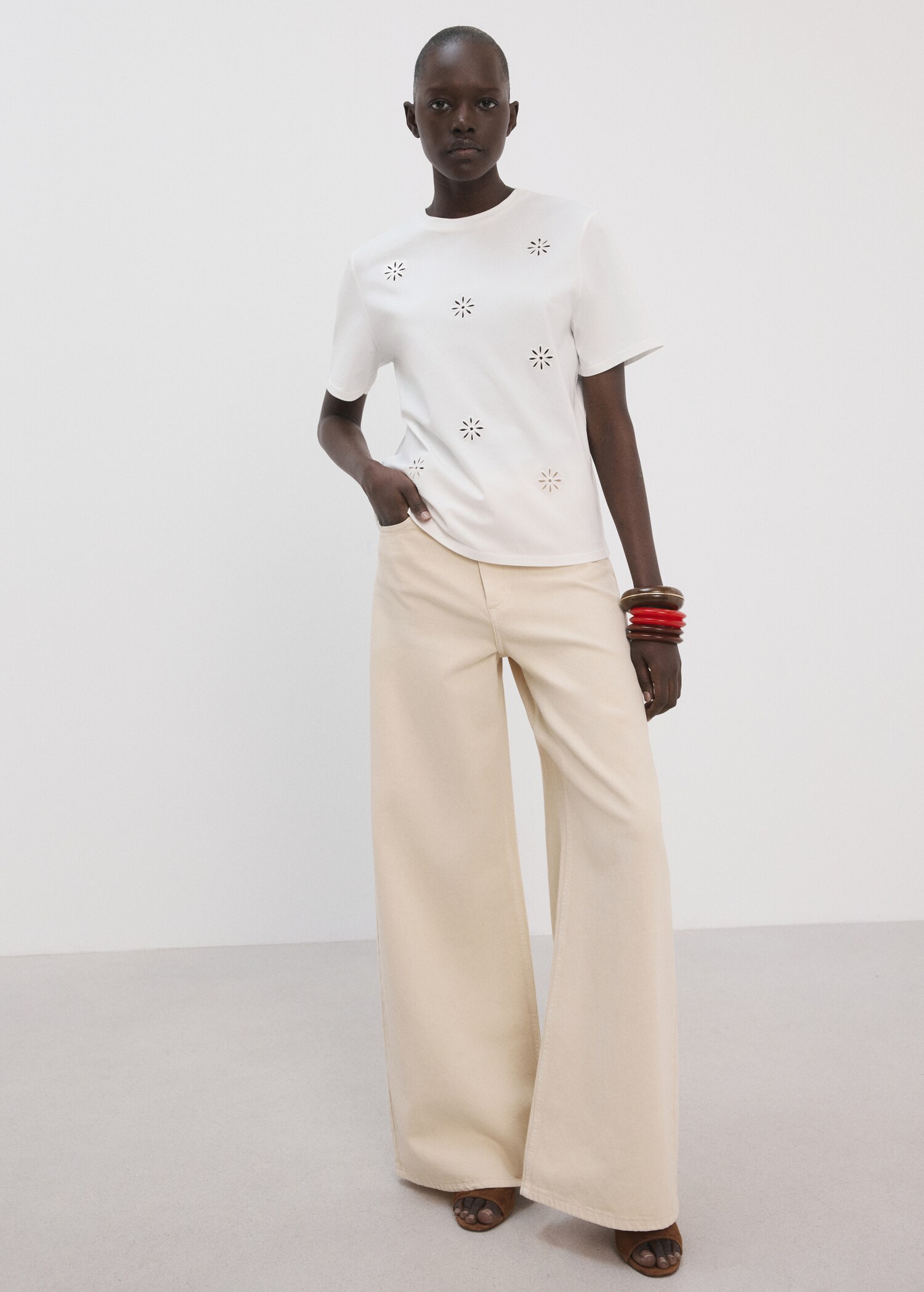 Embroidered cutwork cotton T-shirt - General plane