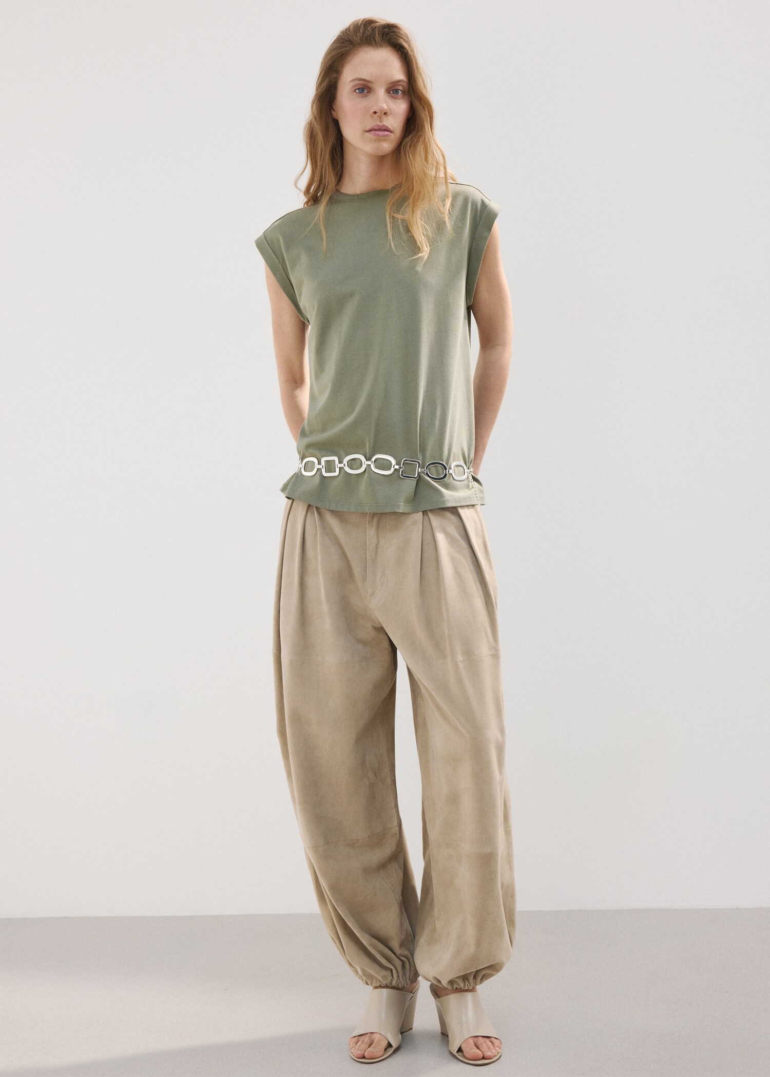 Short-sleeved t-shirt with shoulder pads - General plane