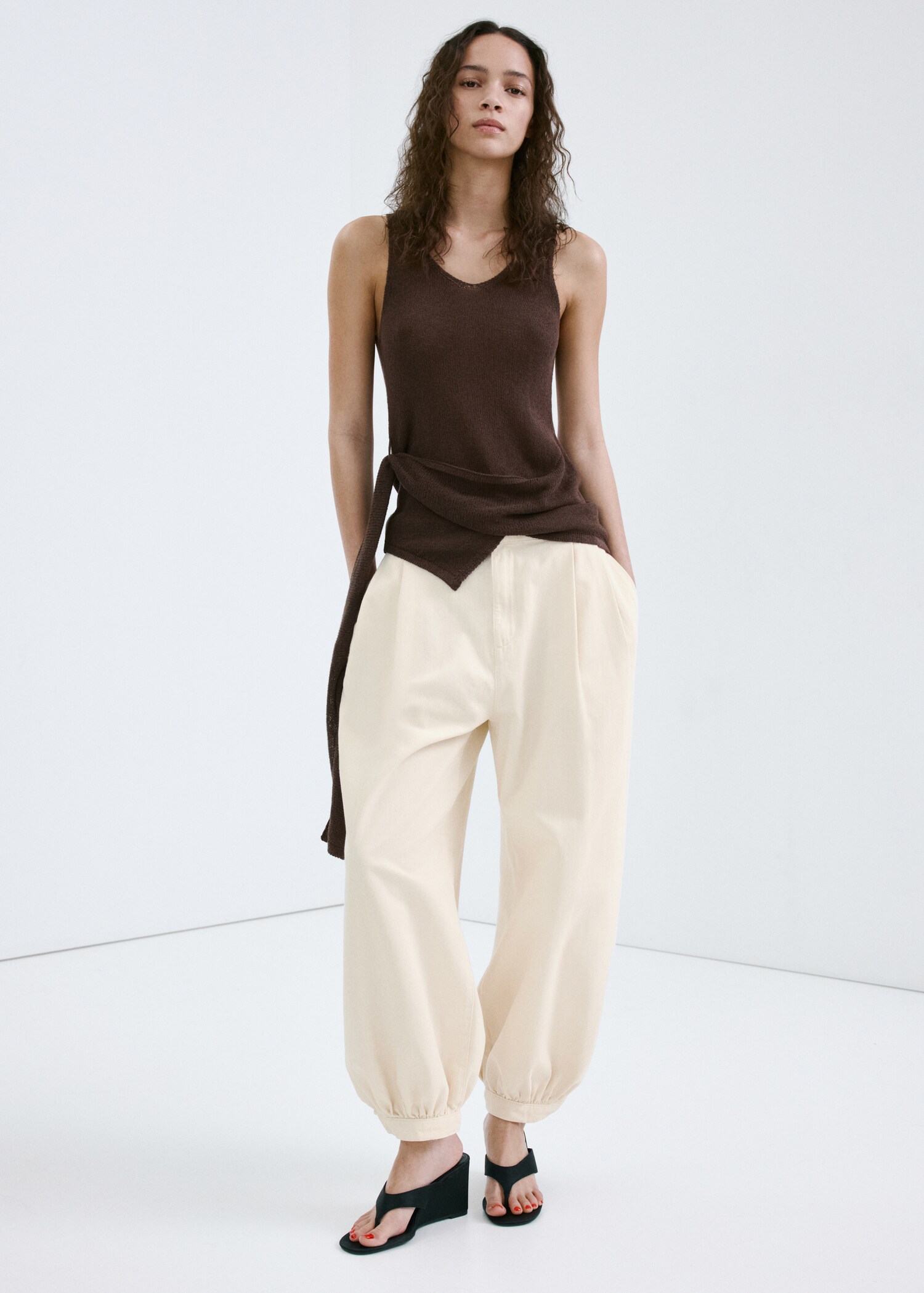 Mid-rise baggy jeans - General plane