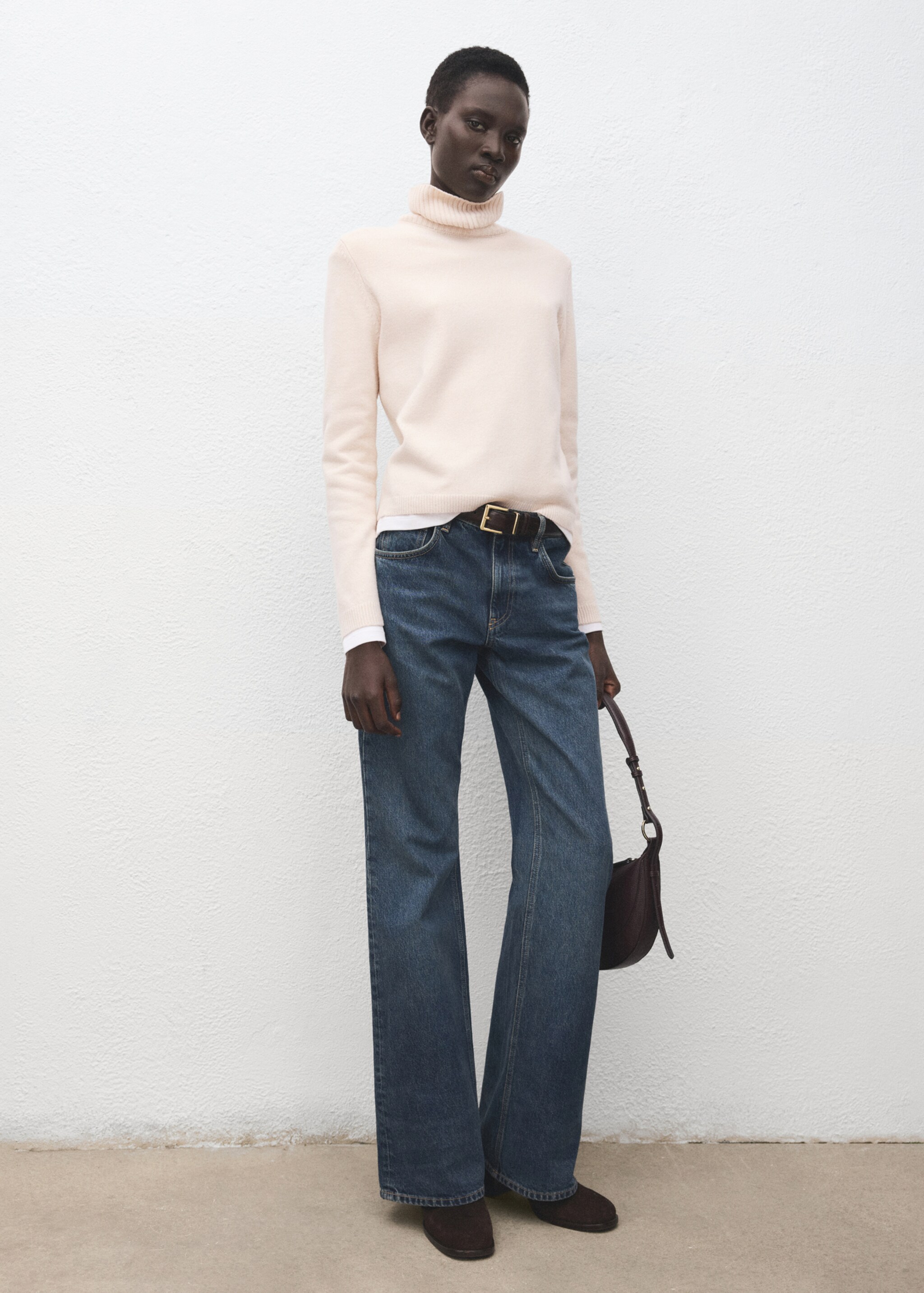 Turtleneck knitted sweater - General plane, Ecru. Ref: 27081223-00.