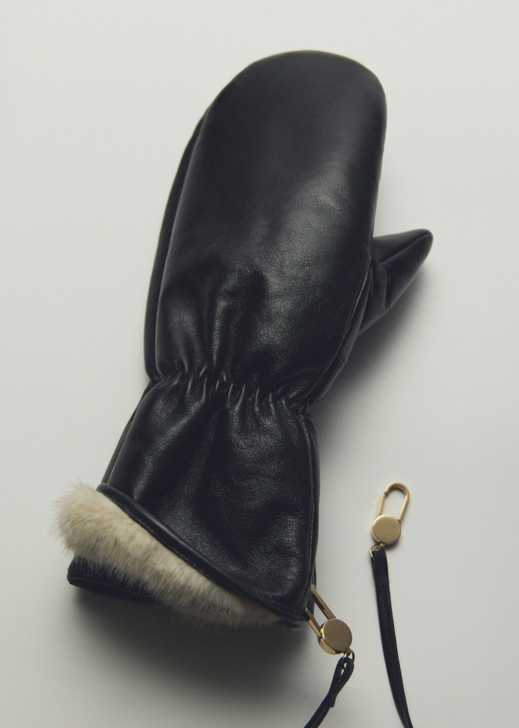Leather mitts - image 2