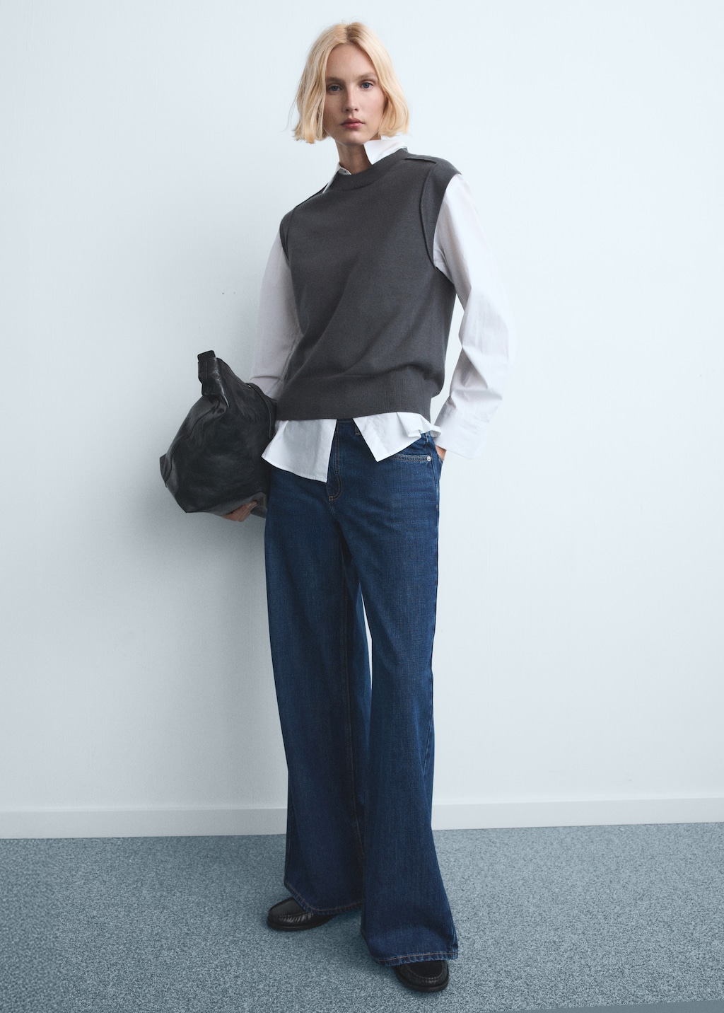 Low-rise wide leg jeans - image 2