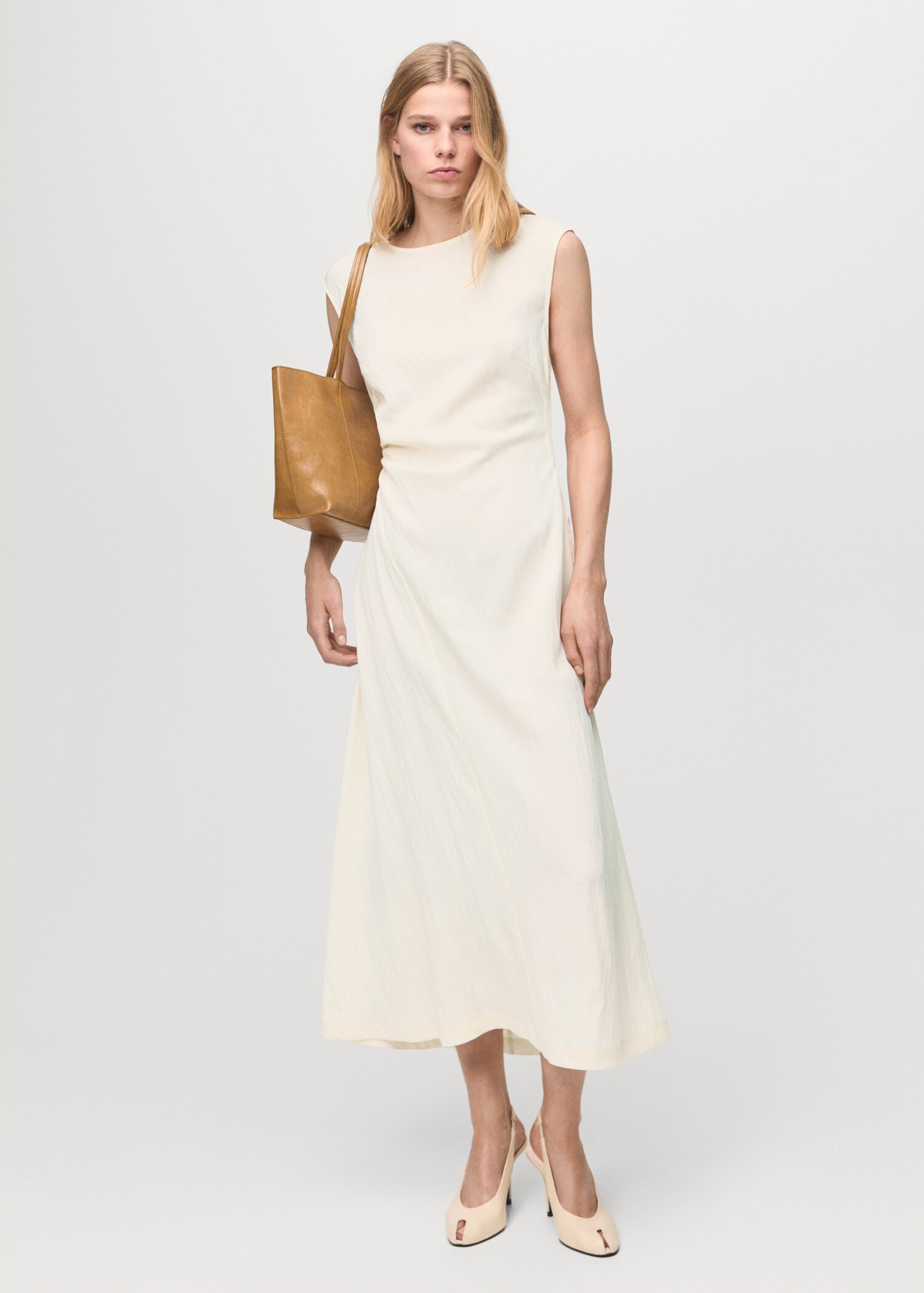 Lyocell dress with pleated waist - General plane