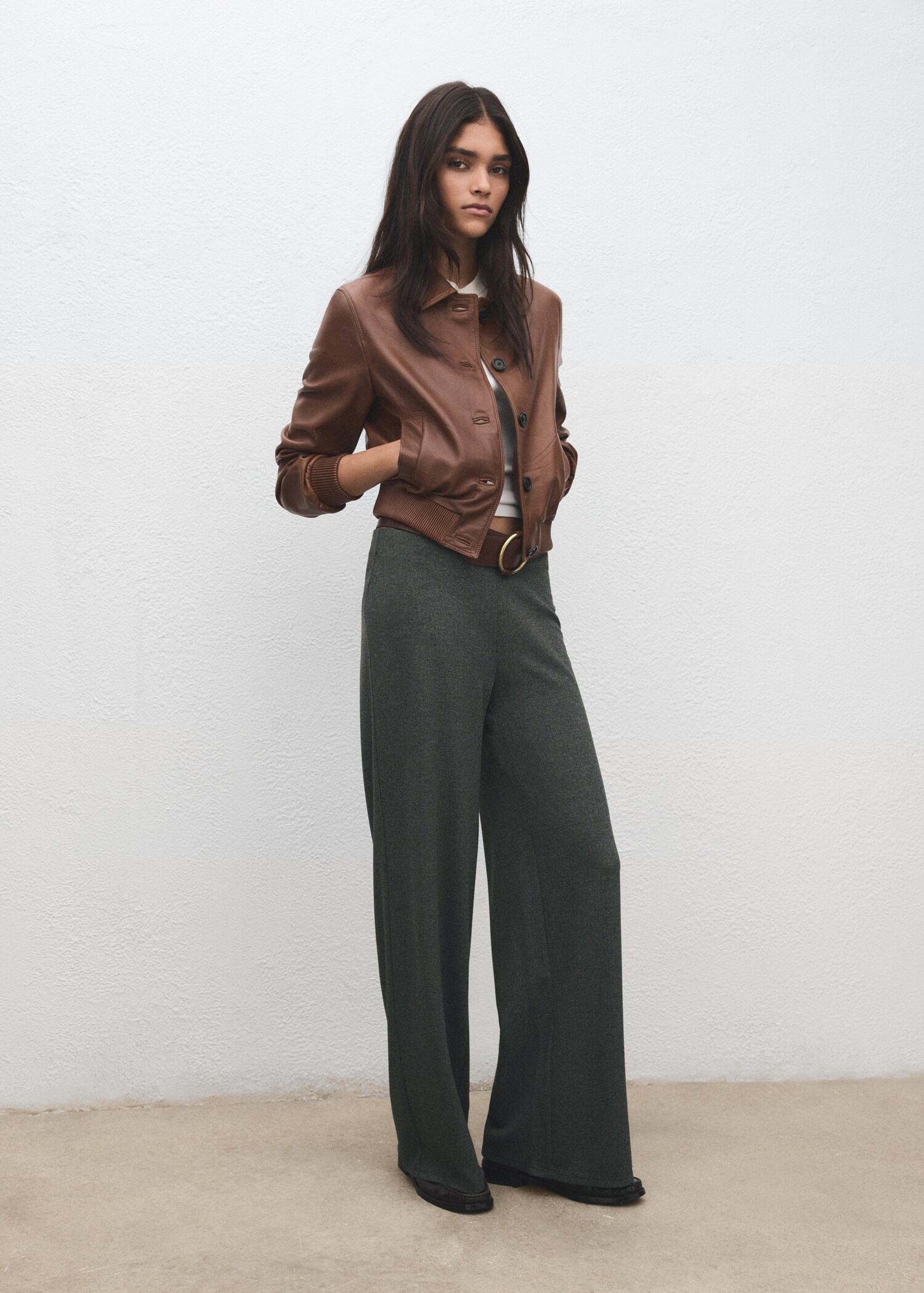 Straight-fit trousers with elastic waist - General plane