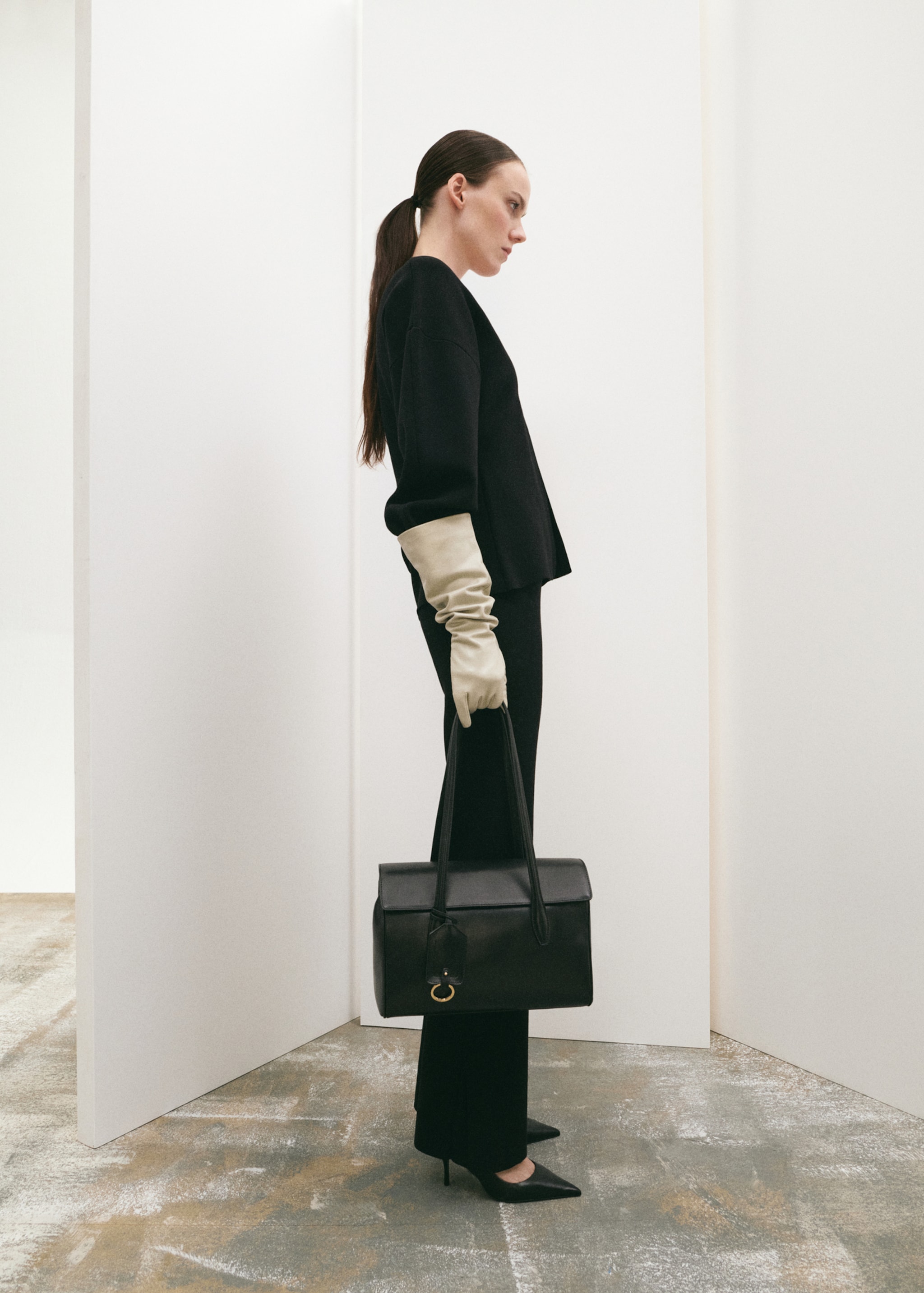 Side slit knit trousers - General plane, Black. Ref: 27081270-00.