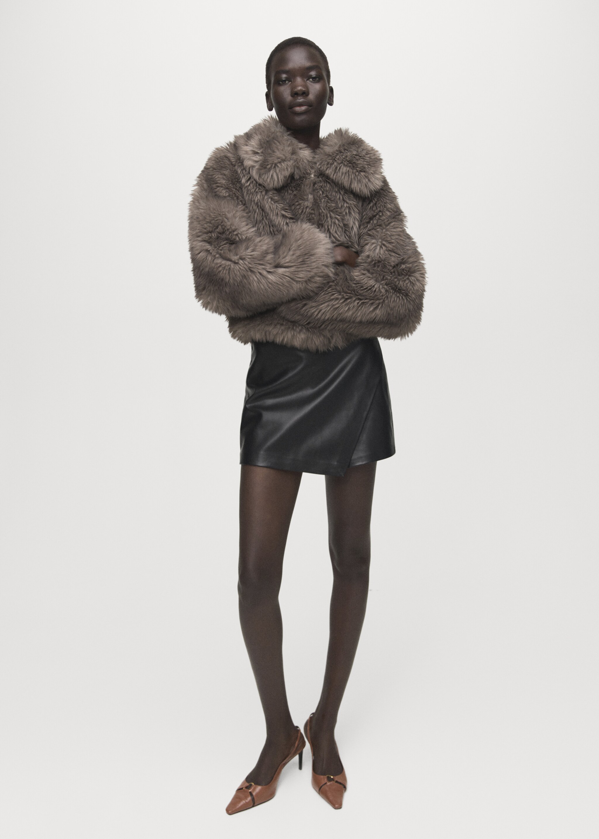 Faux-leather culottes - General plane, Black. Ref: 27081301-00.