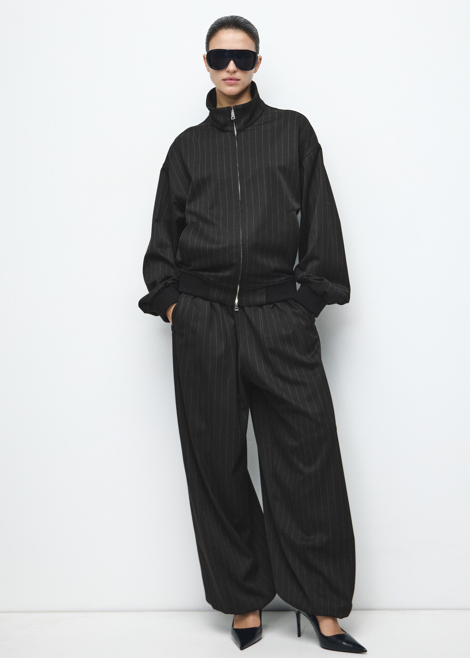 Balloon pinstripe trousers - General plane