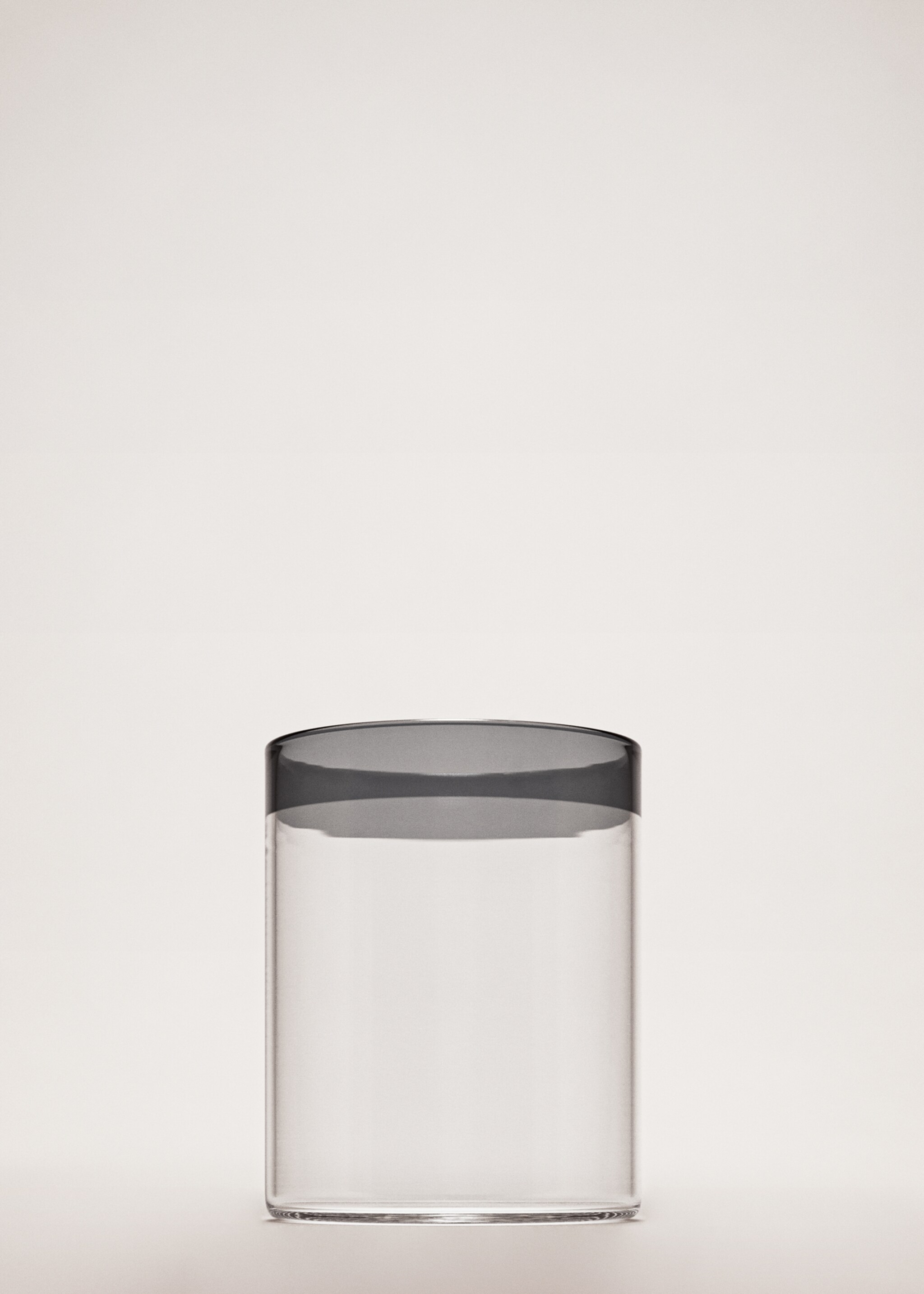 Borosilicate glass with coloured rim - General plane, Black. Ref: 27082914-00.