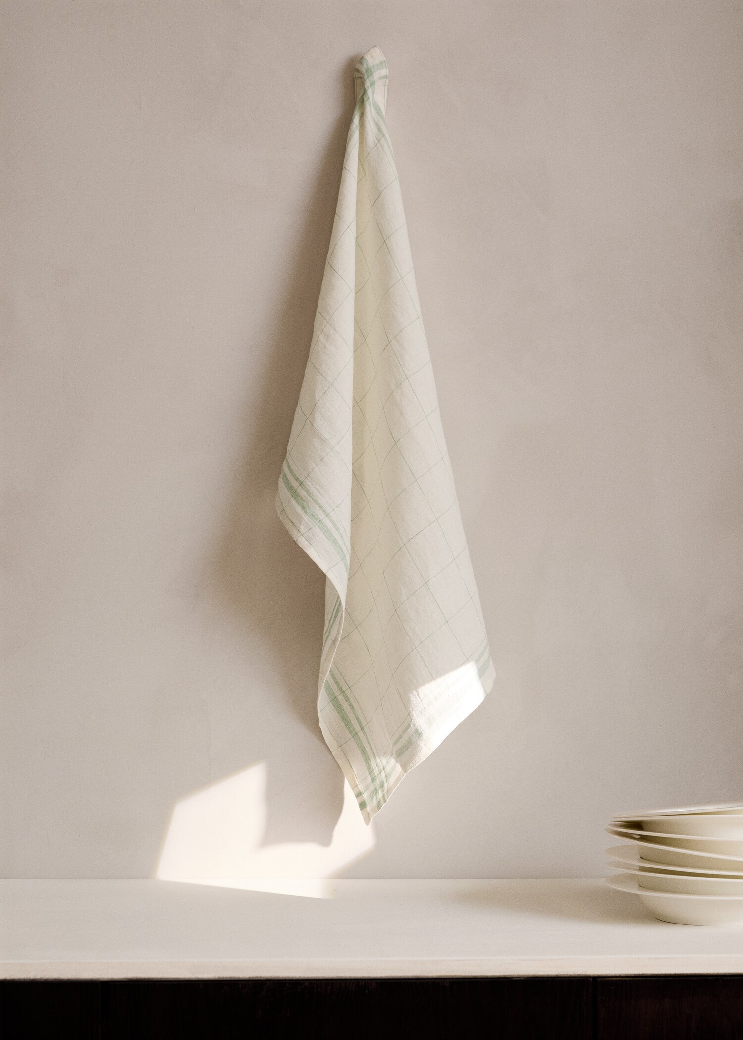 100% linen check-design tea towel - General plane