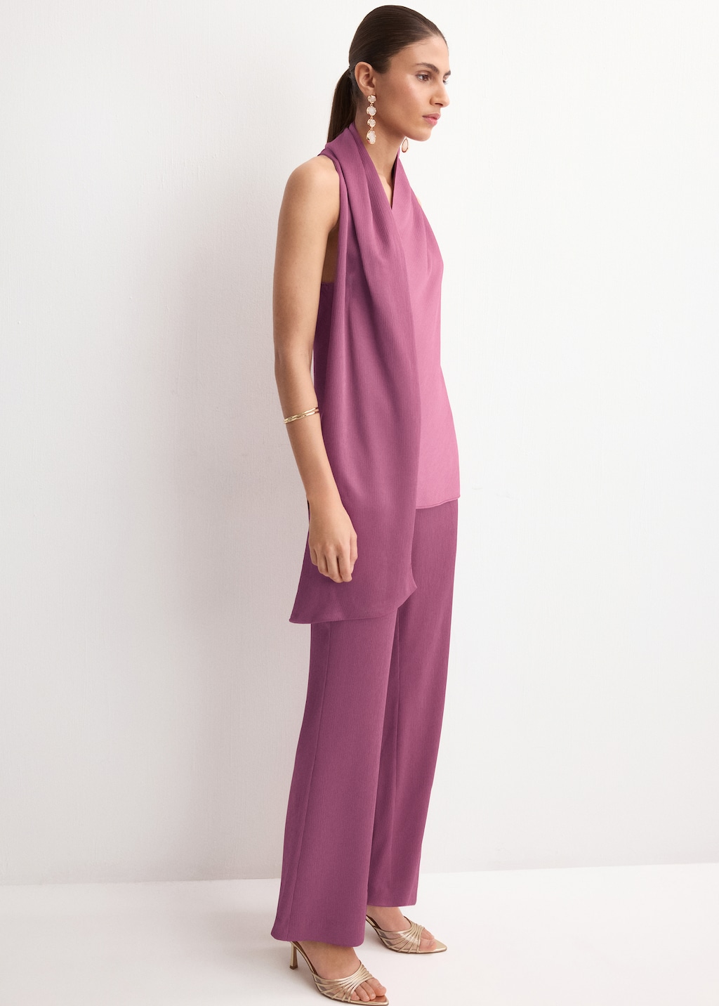 Scarf neck top