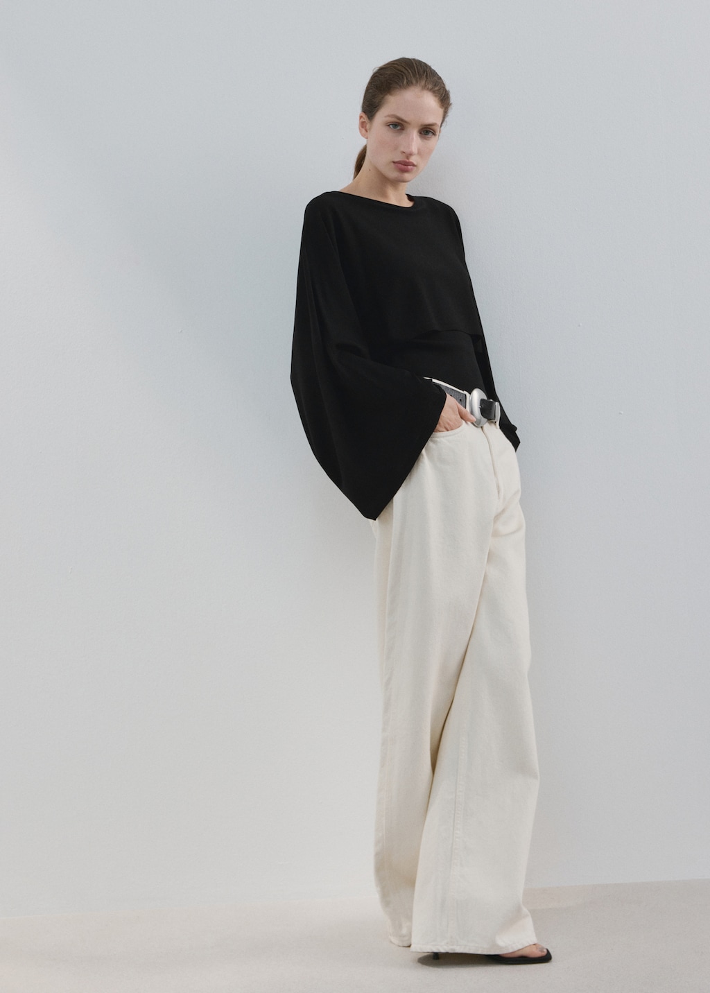 Mango Round neck knitted cape