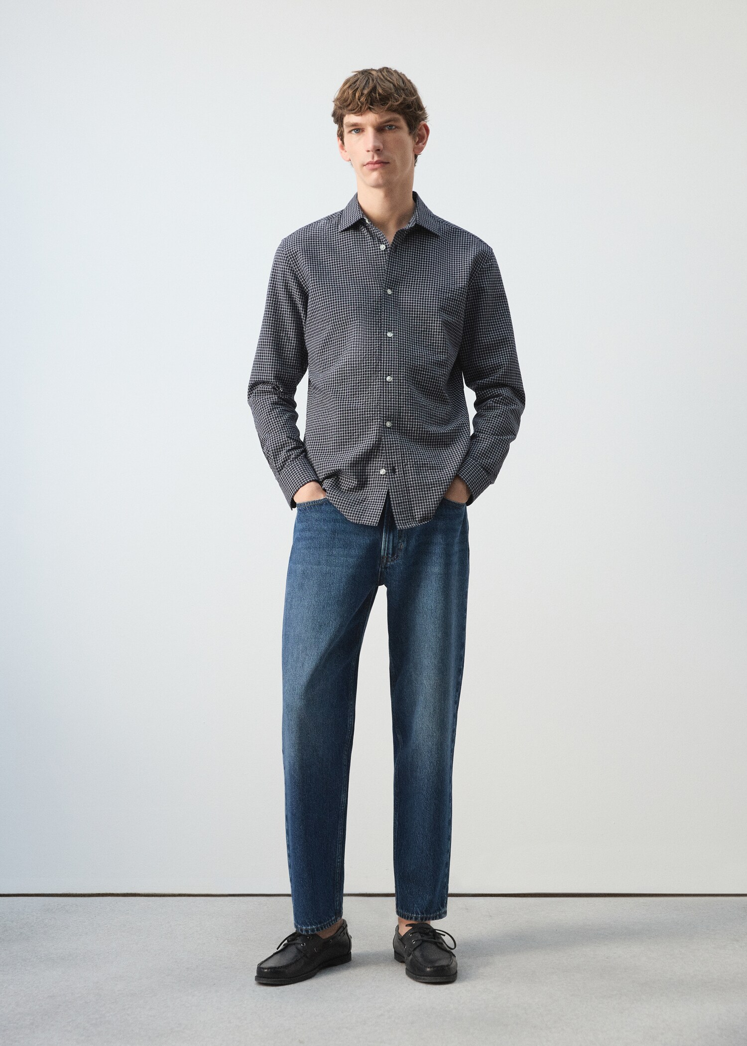 Camisa regular fit quadres - Pla general