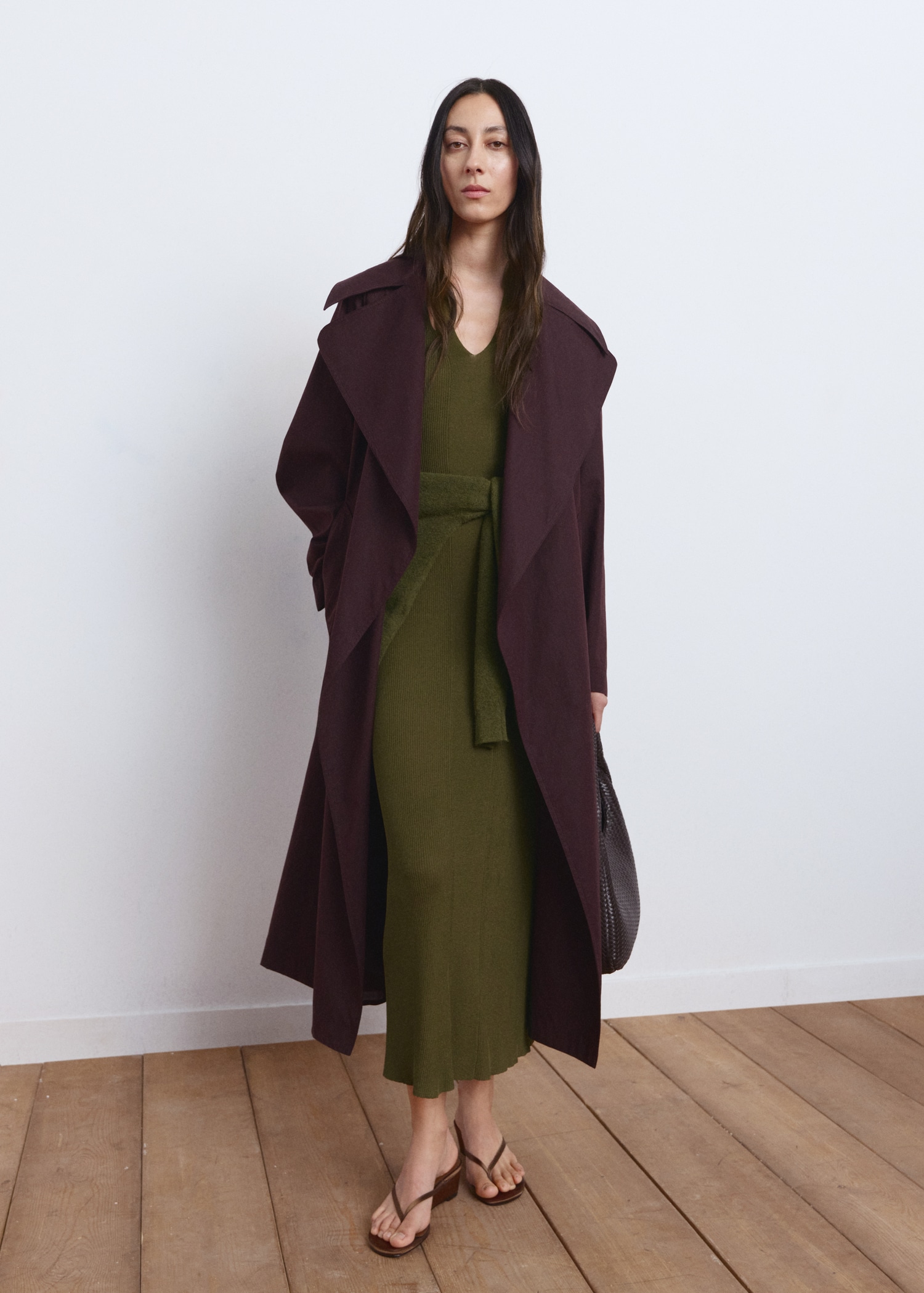 Fine-knit flared dress - General plane