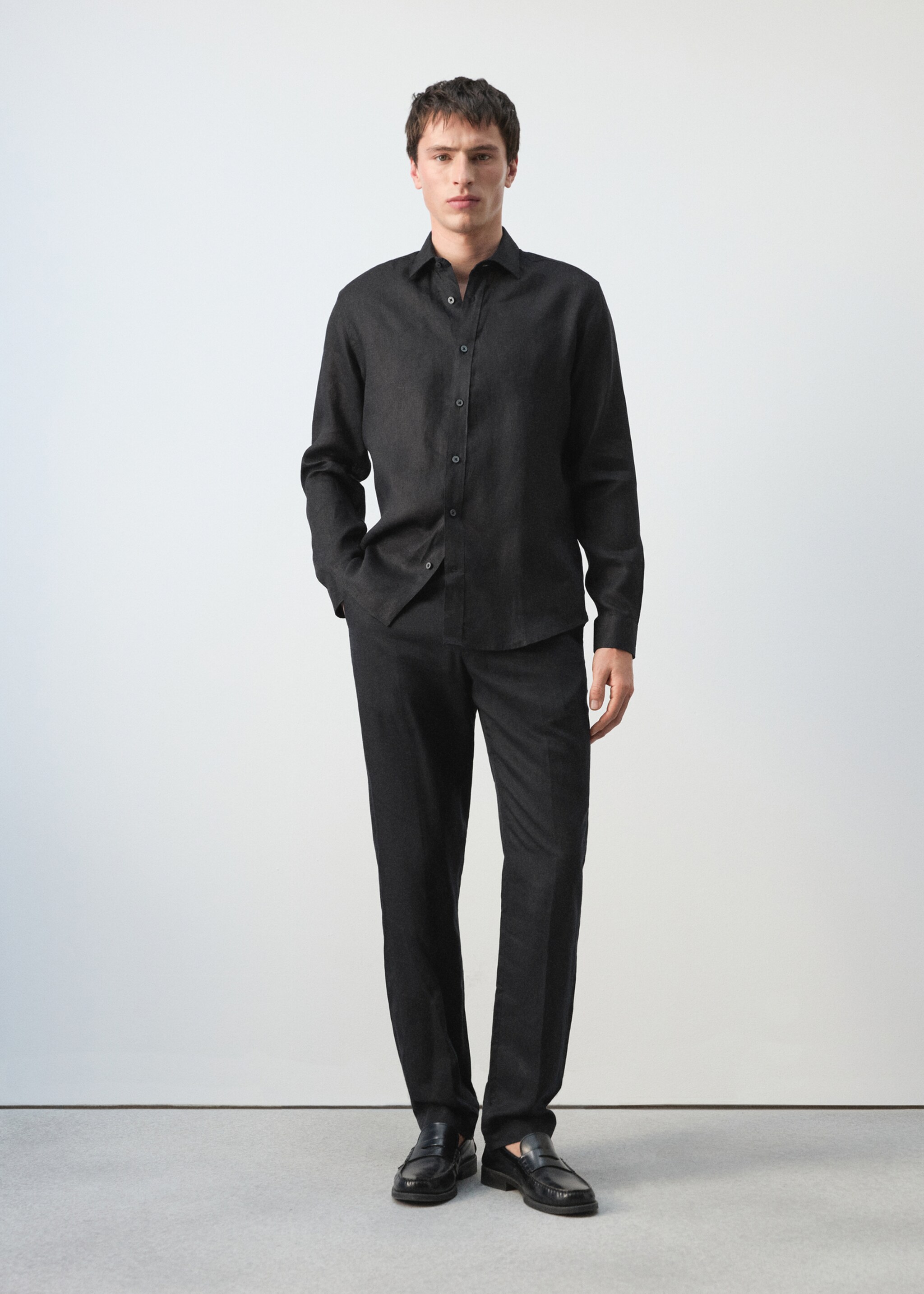 Regular-fit 100% linen shirt - General plane, Black. Ref: 27085939-00.