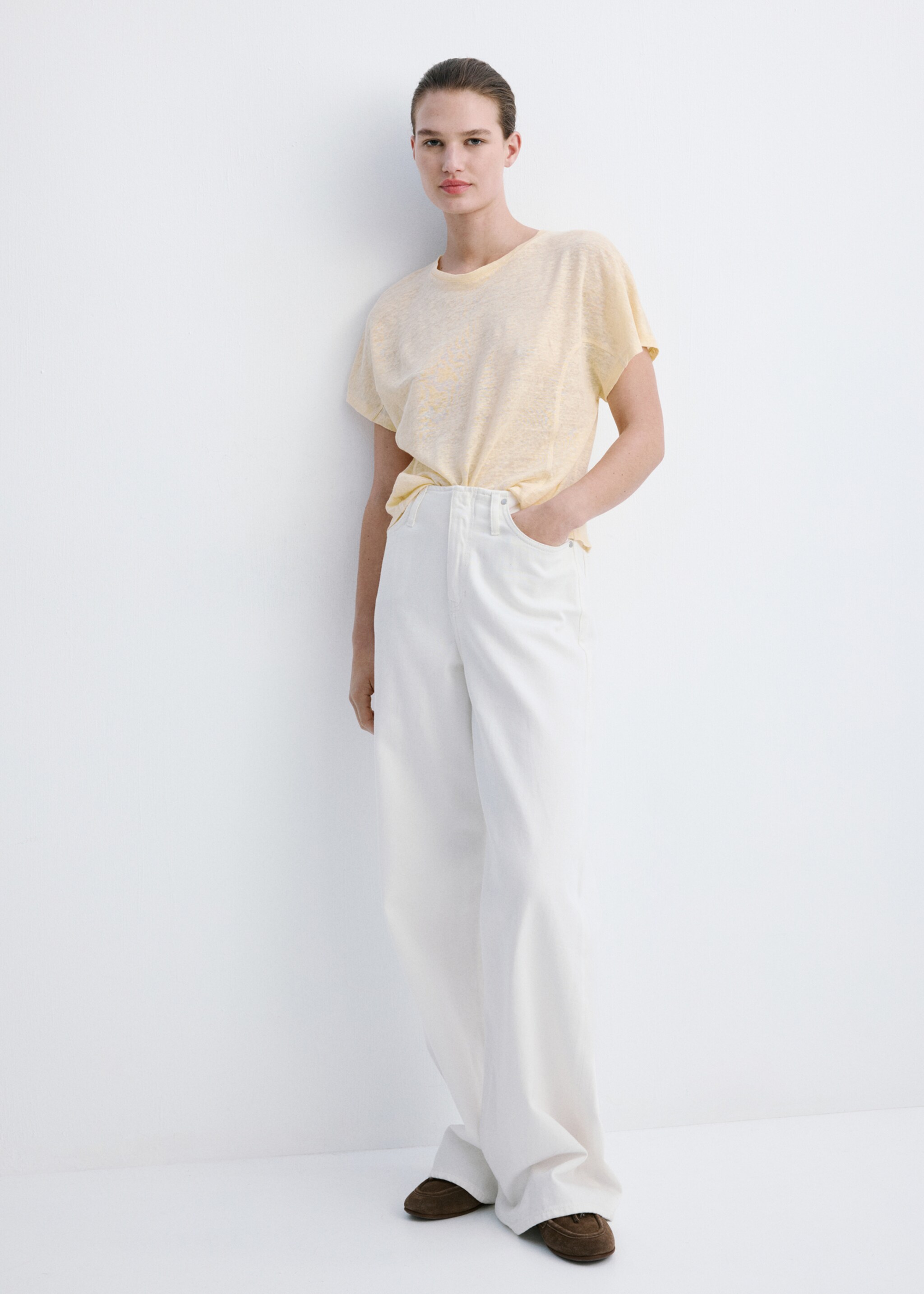 Camiseta lino manga corta - Plano general, Vainilla. Ref: 27087155-00.