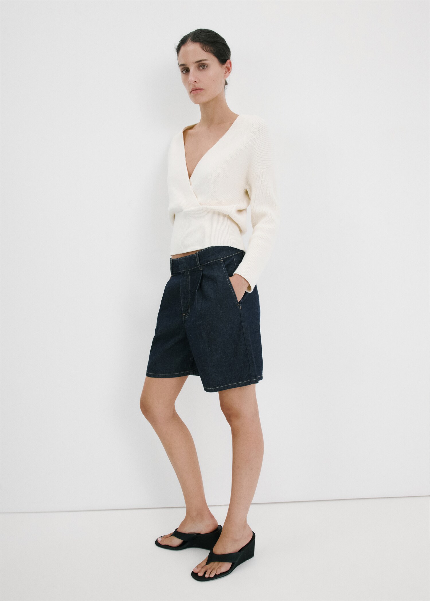 Mid-rise denim bermuda shorts with pleats - General plane
