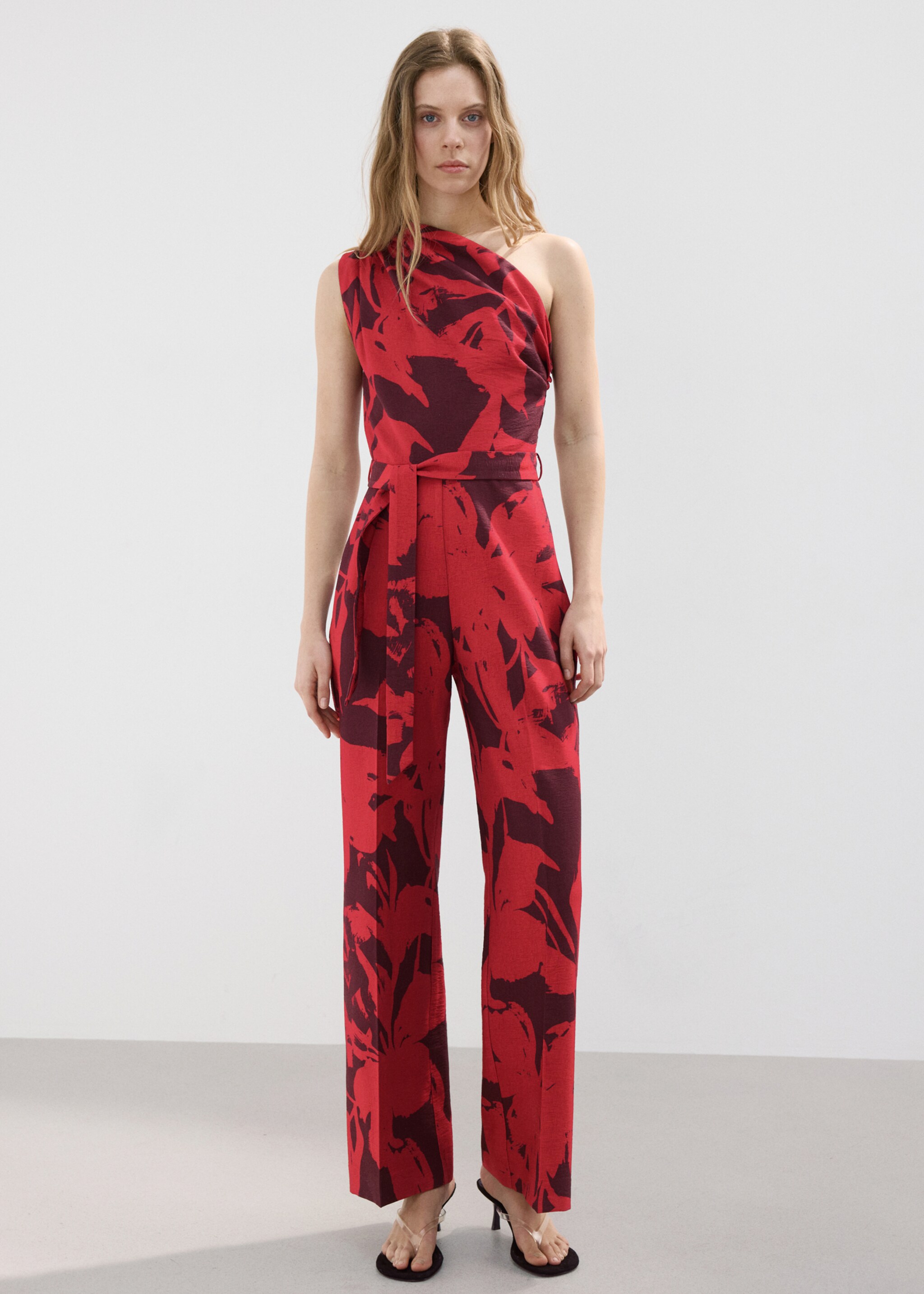 Printed asymmetrical jumpsuit - General plane, Red. Ref: 27087940-00.
