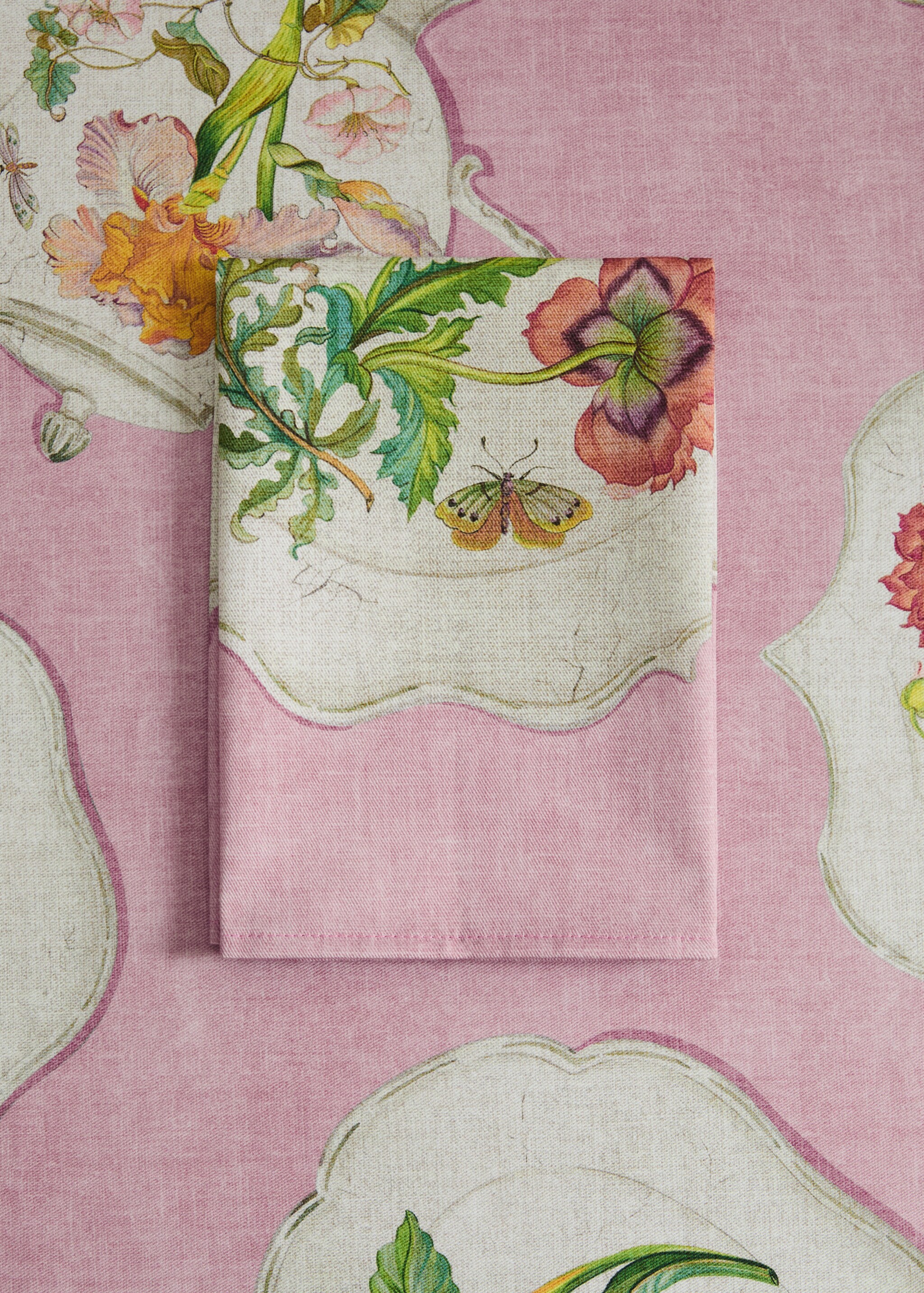 Cotton napkins with vintage porcelain elements - General plane, Pink. Ref: 27091516-00.