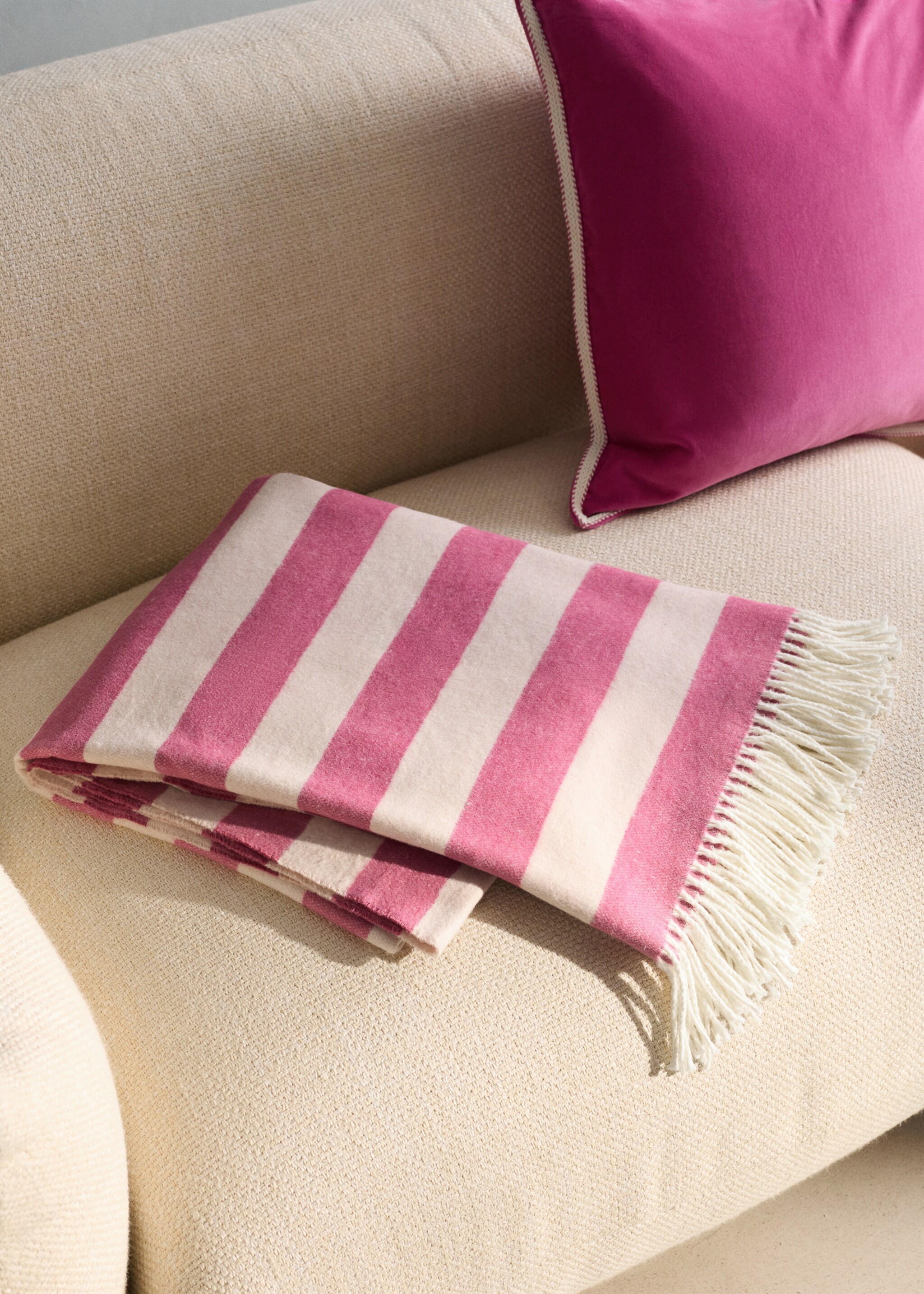 Striped cotton throw with tassels - General plane, Pink. Ref: 27091536-00.