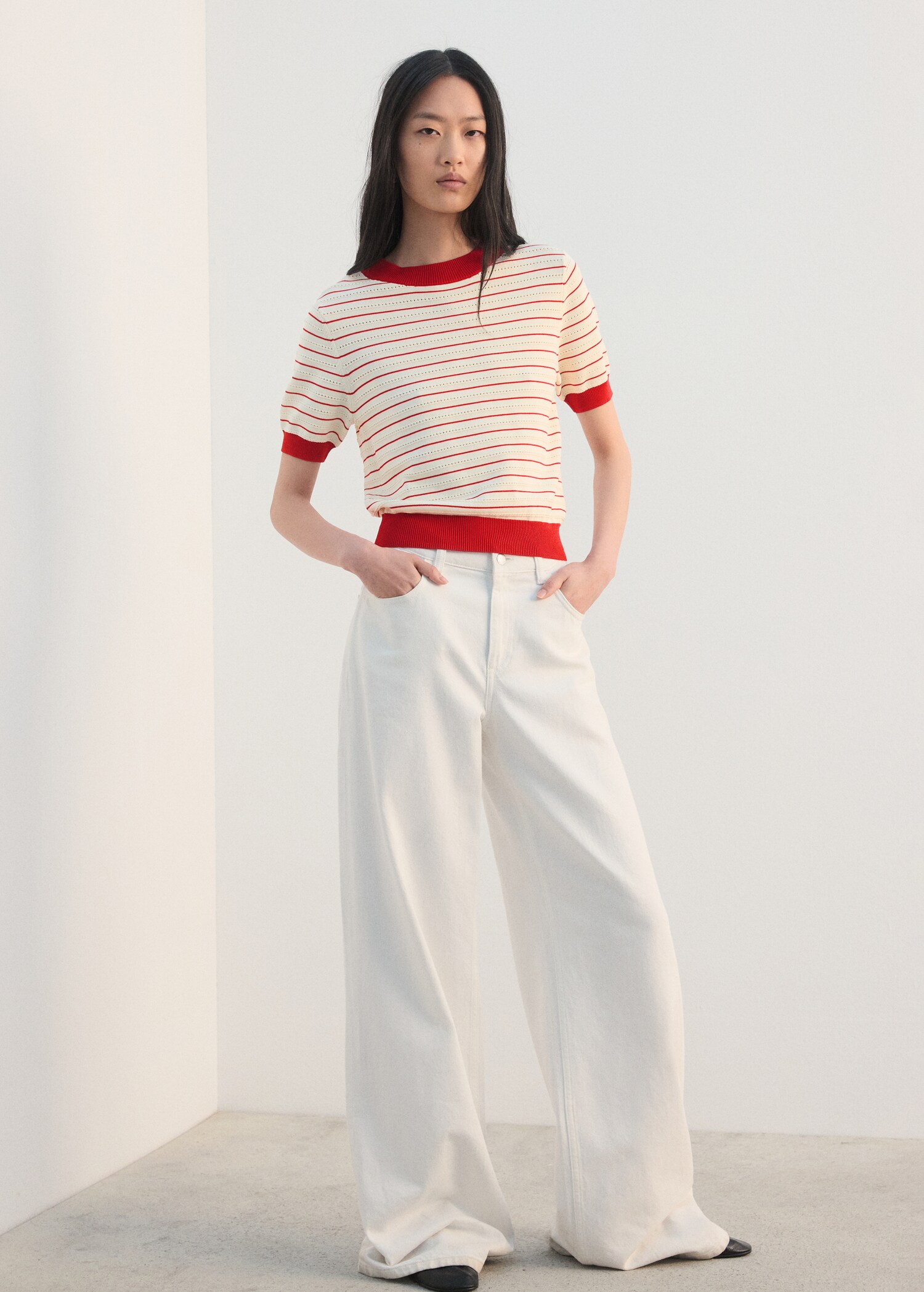 Striped short-sleeved sweater - General plane